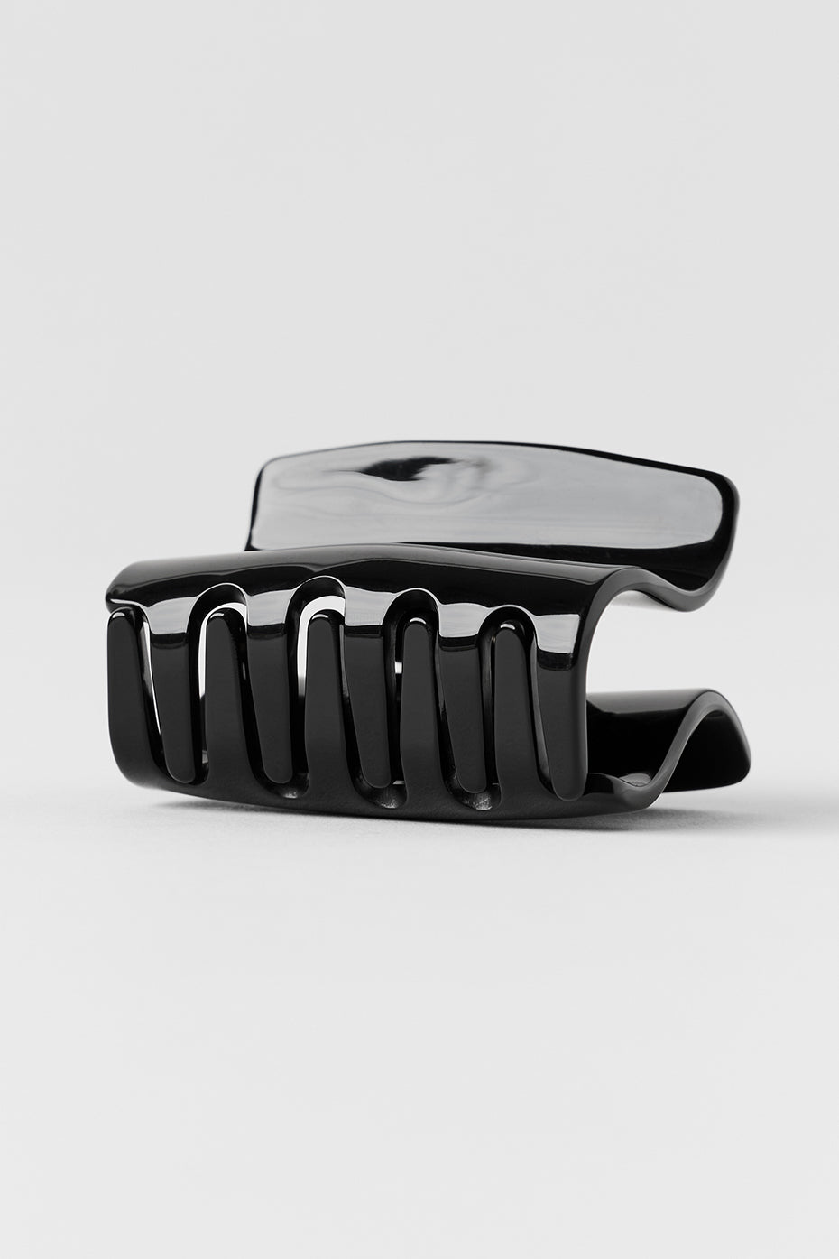 Alo Yoga Effortless Claw Clip - Black
