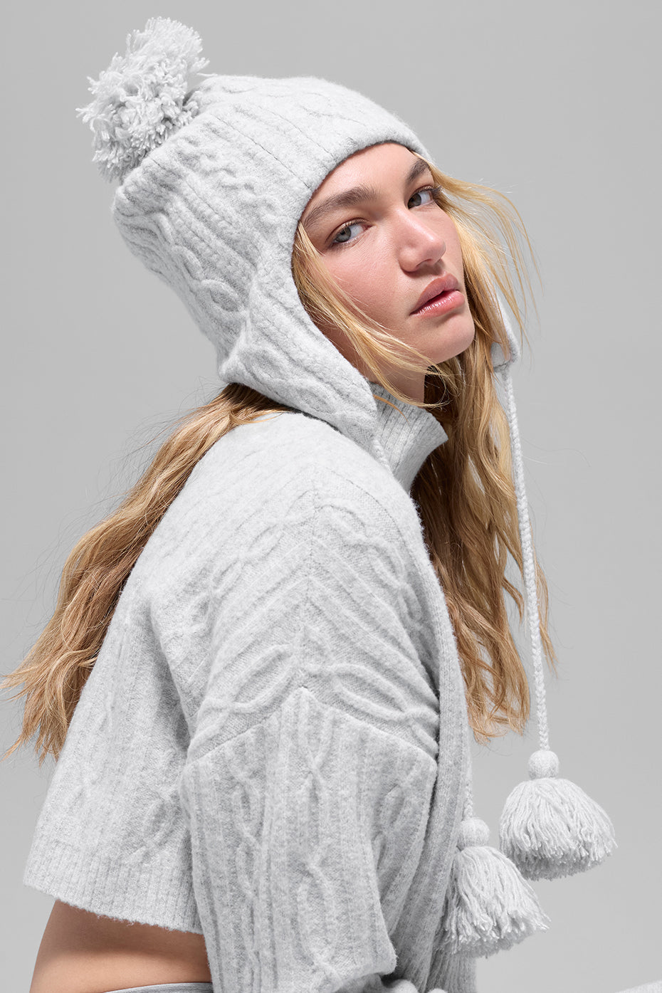 Alo Yoga Cable Knit Winter Bliss Earflap Beanie - Athletic Heather Grey
