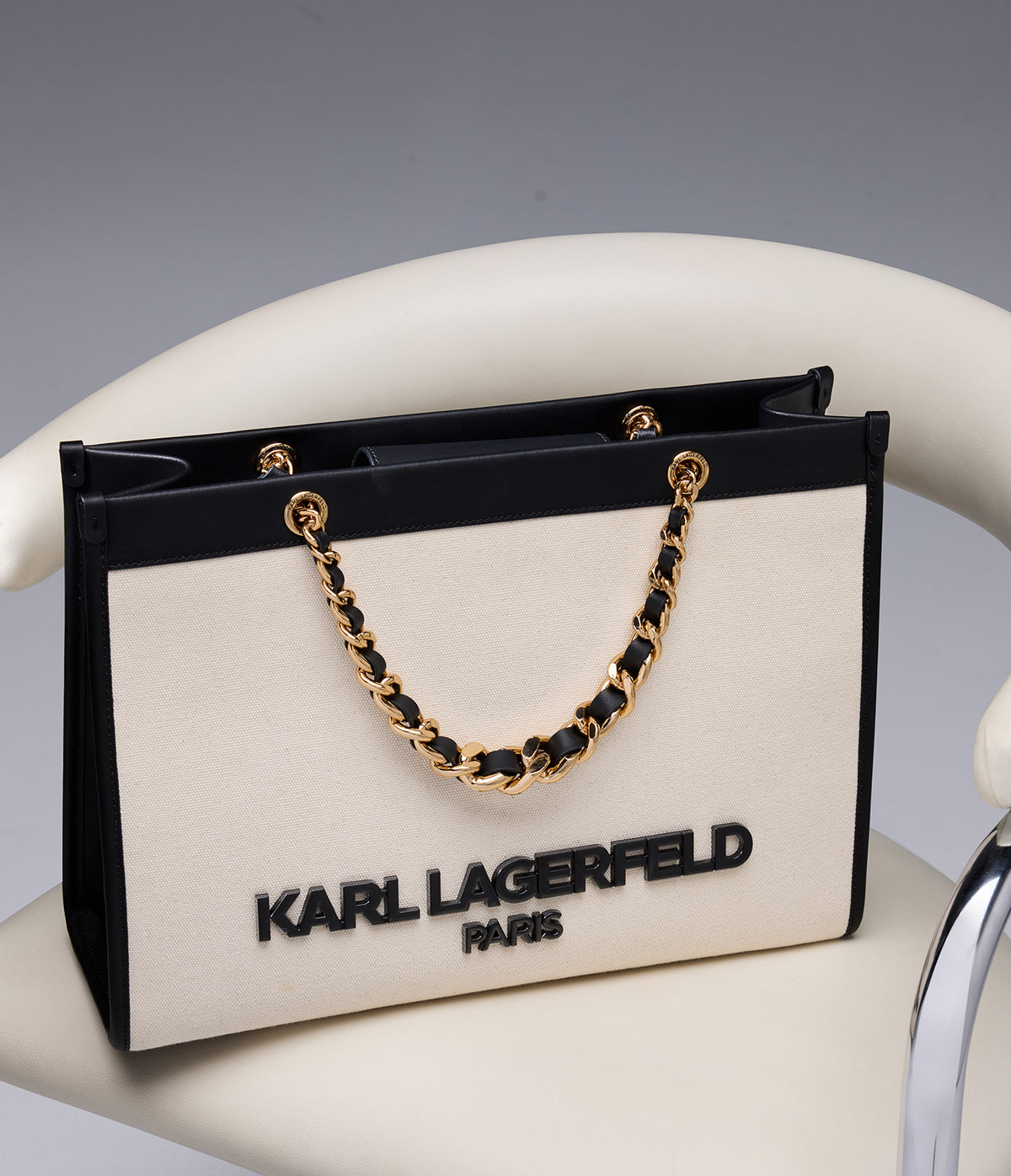 KarlLagerfeld Savoie tote with chain strap natural/black