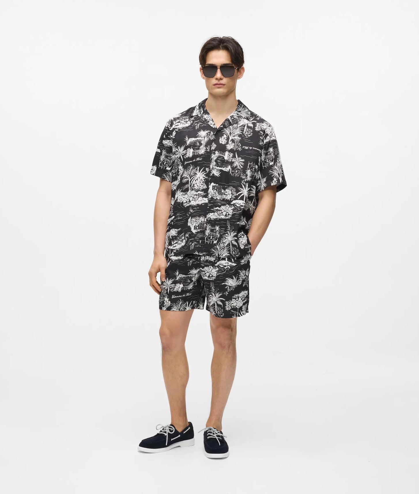 Karl Lagerfeld Short-Sleeved All-Over-Print Shirt Black