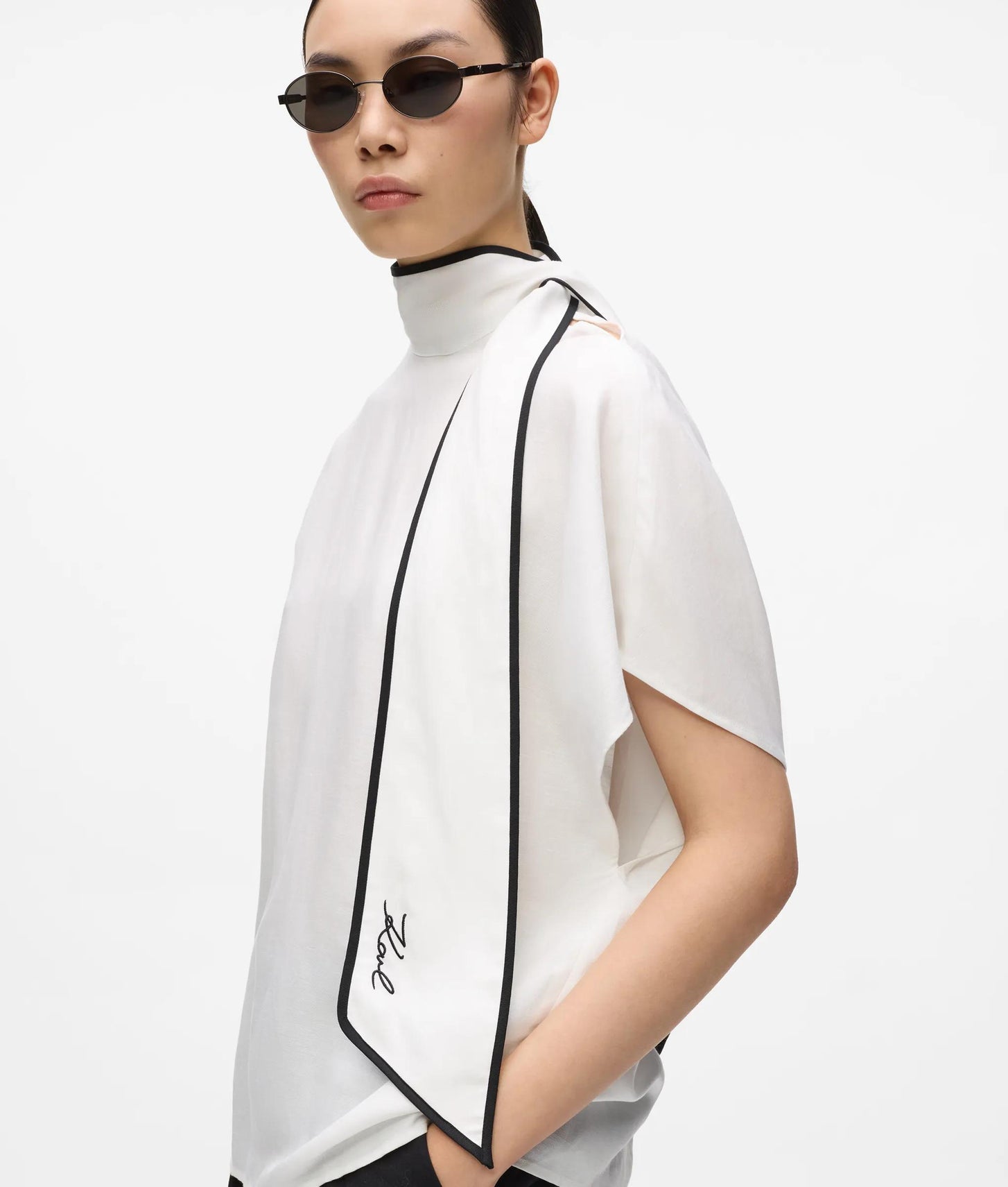 Karl Lagerfeld Linen Blend Pipelined Blouse Pristine