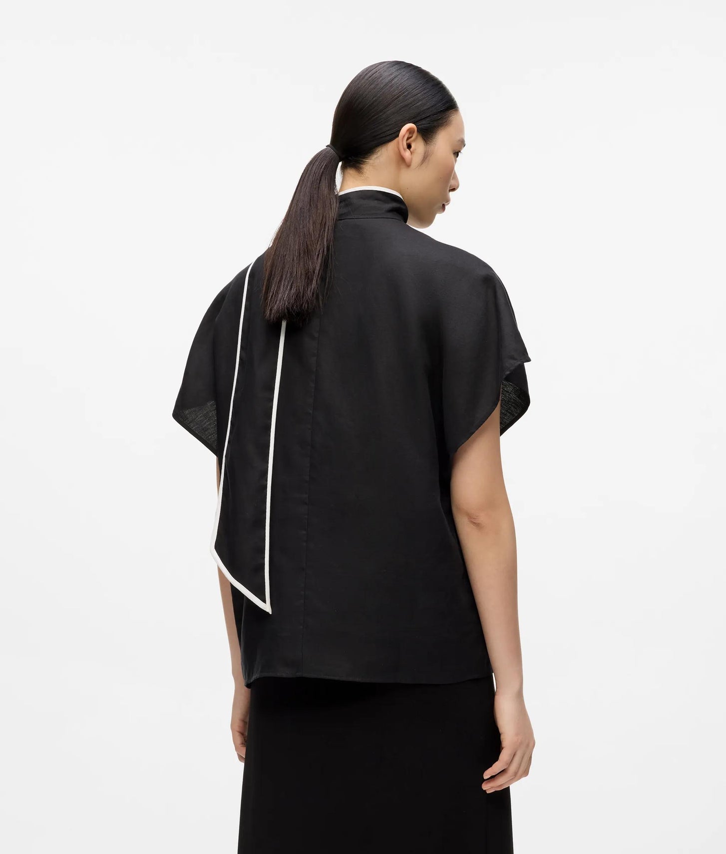 Karl Lagerfeld Linen Blend Pipelined Blouse Black