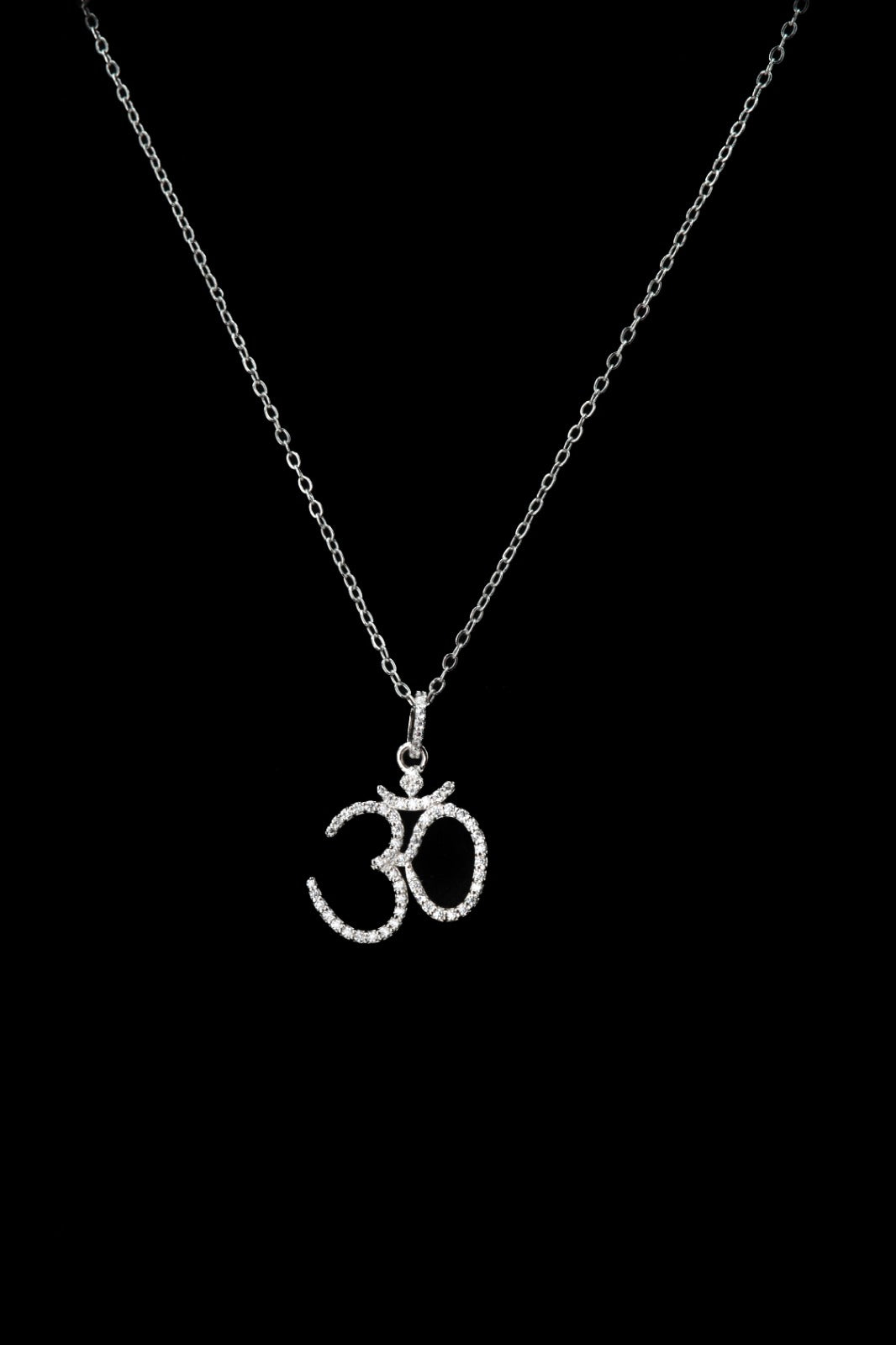 OM PENDANT CHAIN