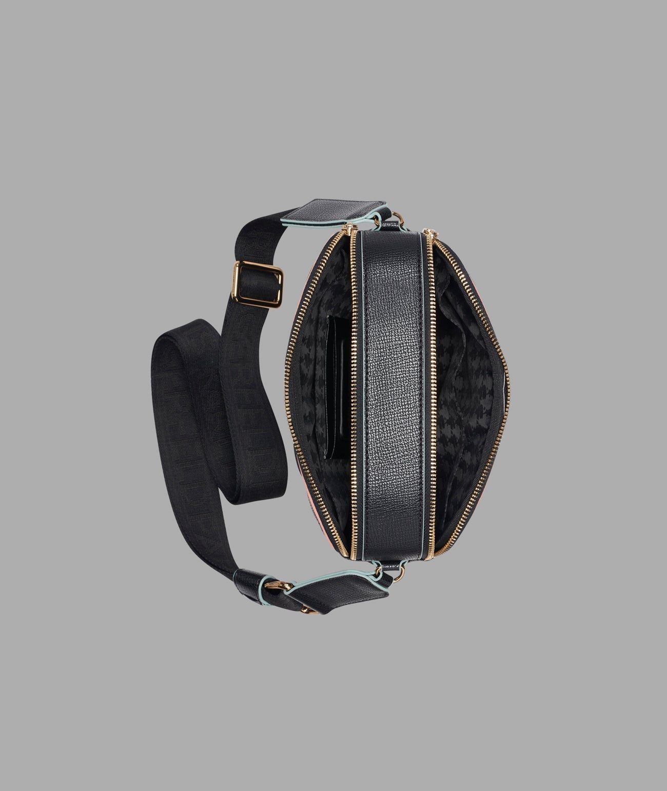 KarlLagerfeld Maybelle crossbody with paris pins black / gold