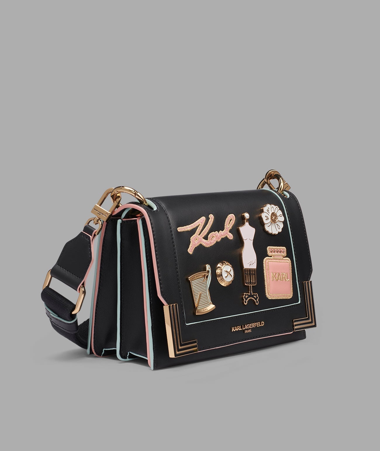 KarlLagerfeld Camille shoulder with oversized fashion pins black / gold