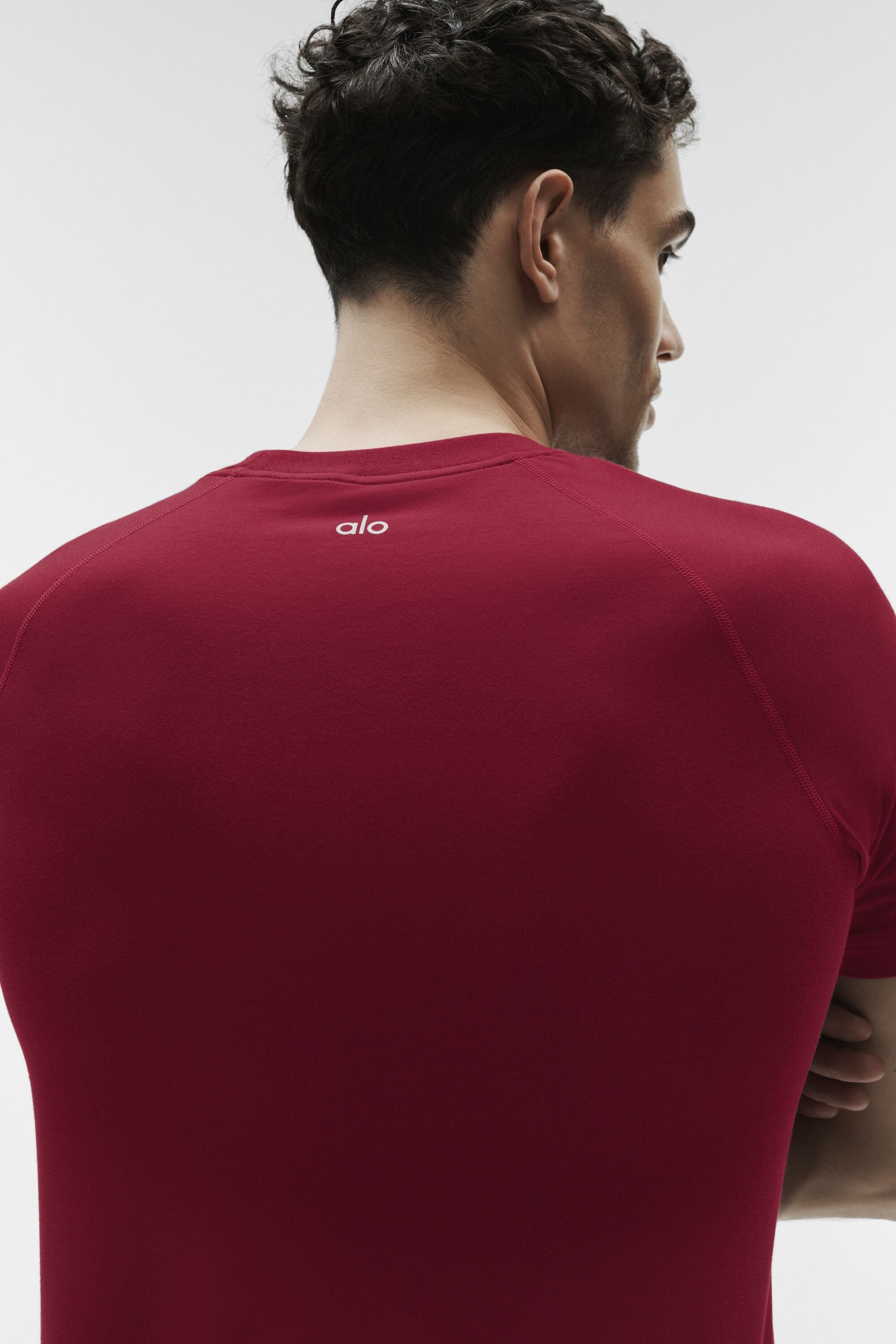 Alo Yoga ALO Vapor Crewneck Short Sleeve - Garnet