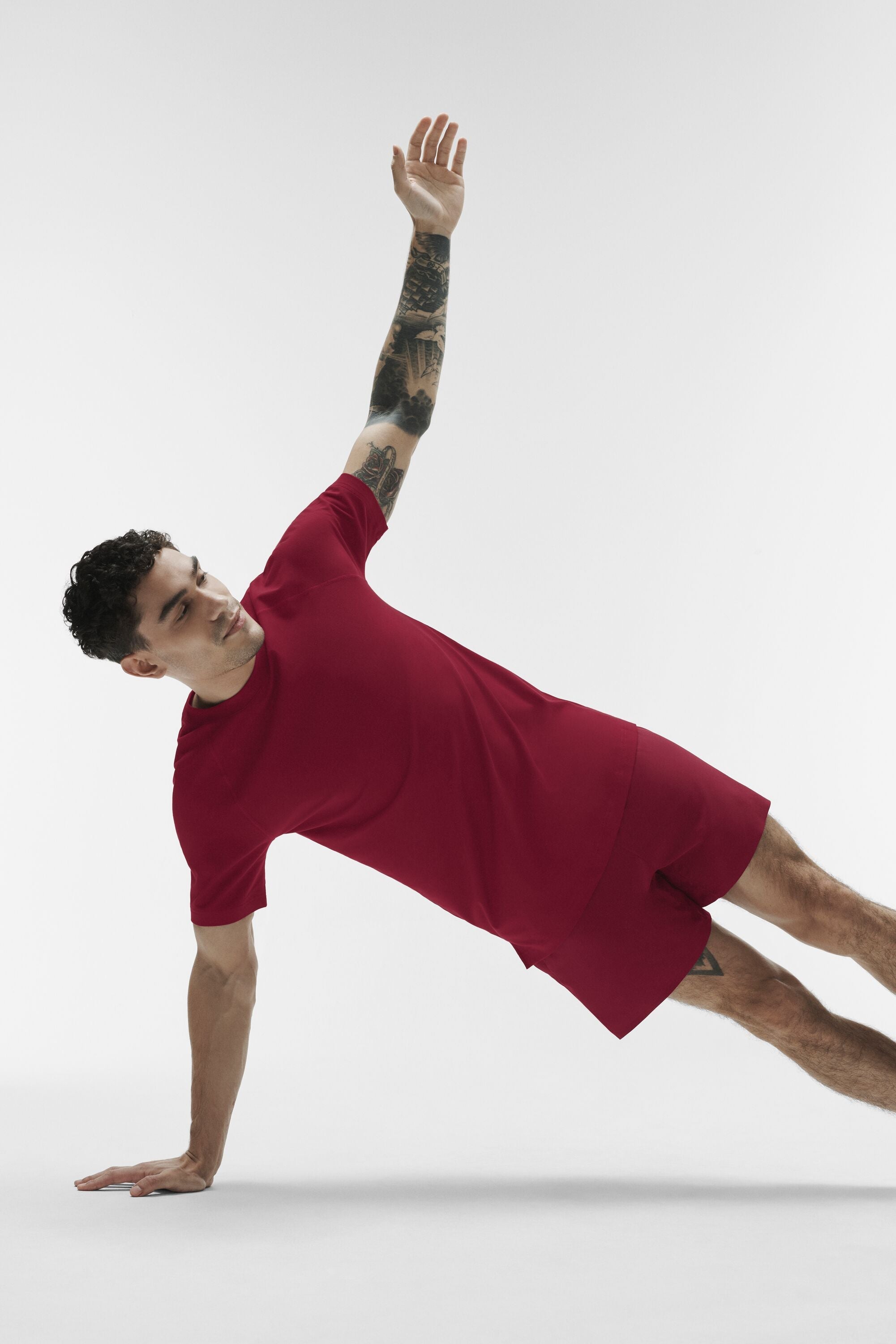 Alo Yoga ALO Vapor Crewneck Short Sleeve - Garnet