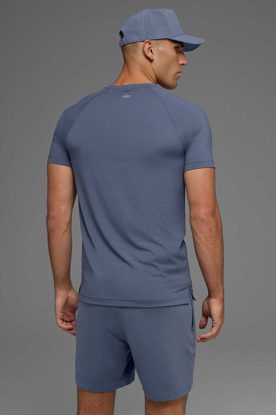 Alo Yoga Idol Crewneck Short Sleeve - Bluestone