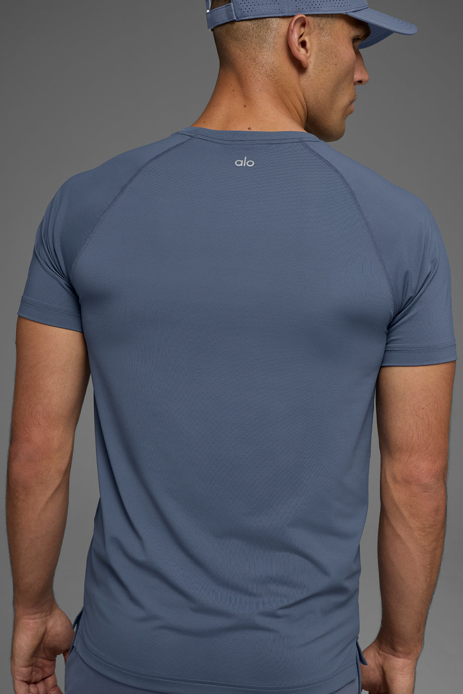 Alo Yoga Idol Crewneck Short Sleeve - Bluestone