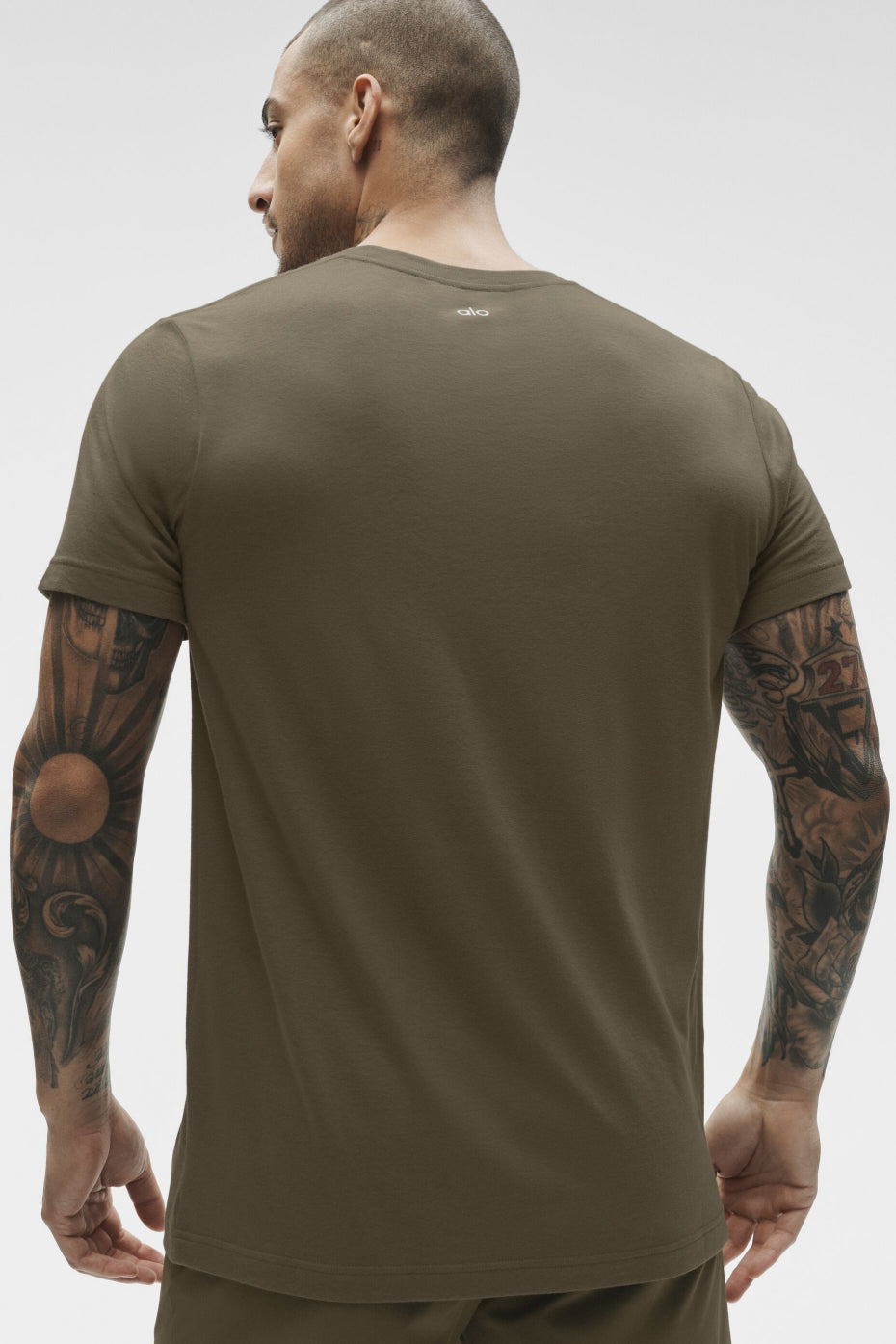 Alo Yoga Triumph Tee - Olive Tree