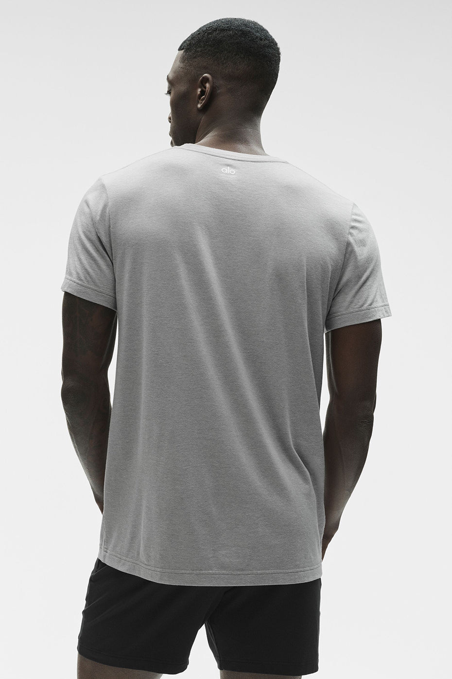 Alo Yoga Triumph Tee - Athletic Heather Grey