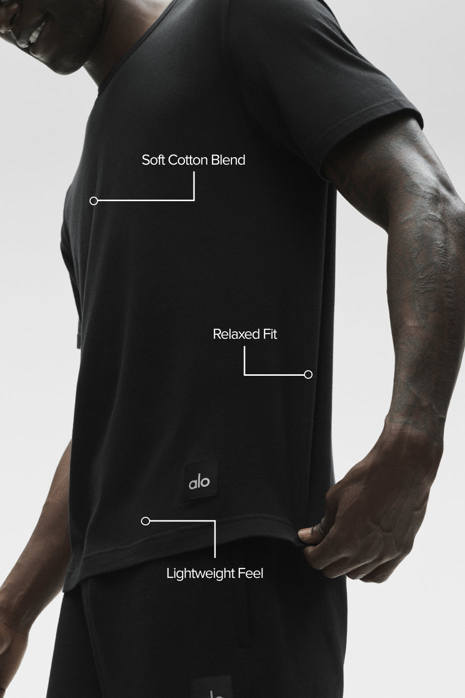 Alo Yoga Essential Short Sleeve Street Tee - Black