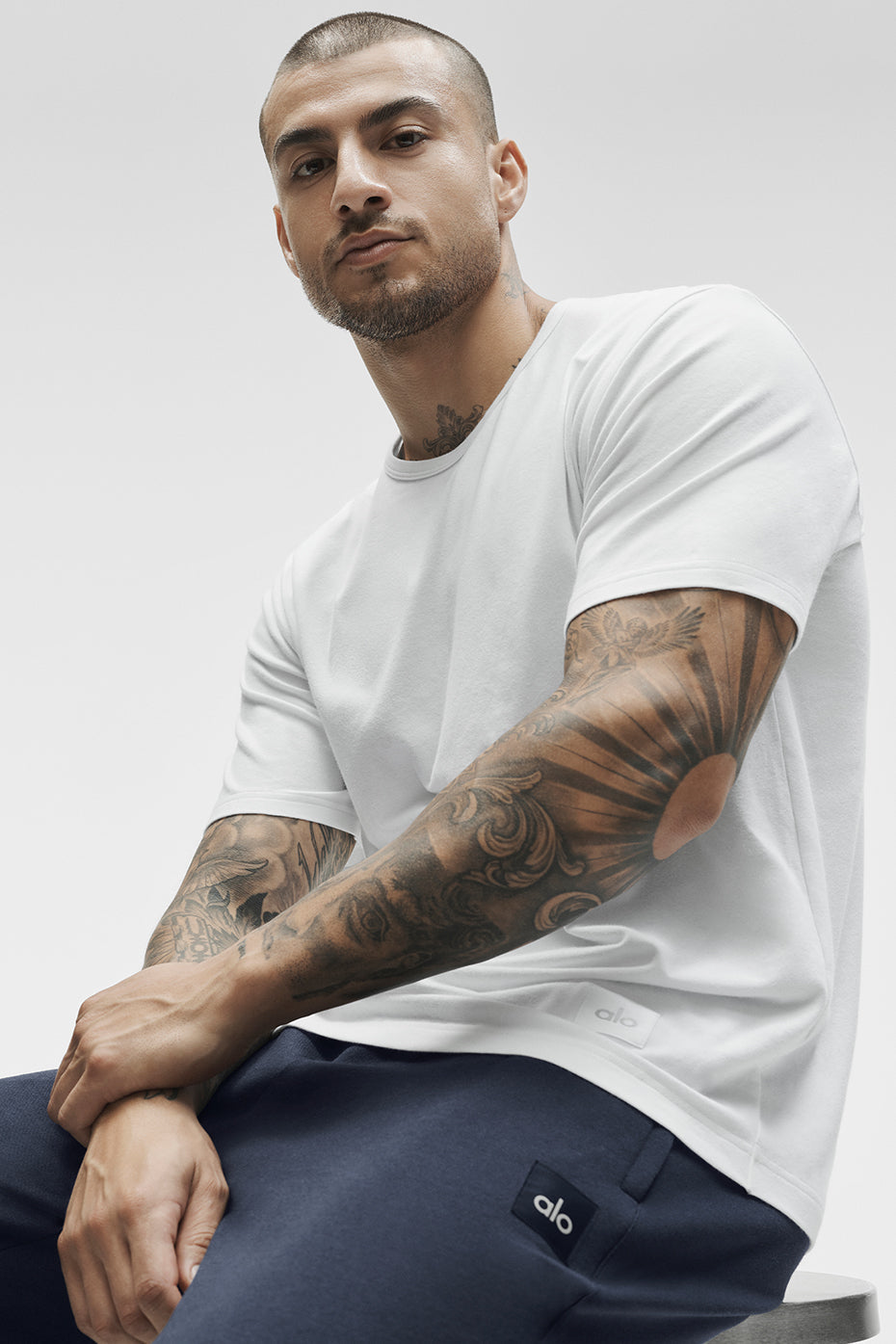 Alo Yoga Essential Short Sleeve Street Tee - White