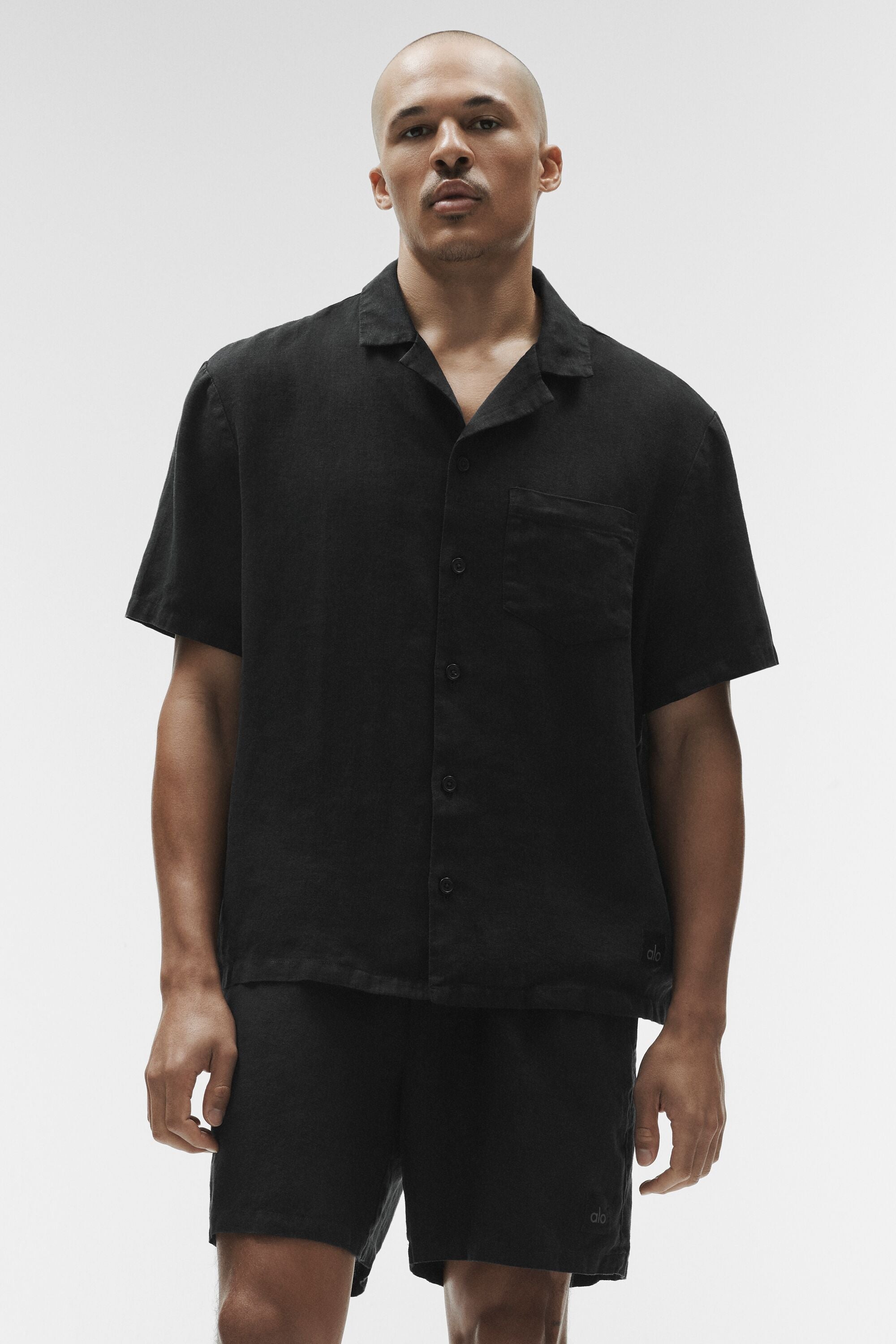 Alo Yoga Linen Days Short Sleeve Button Up - Black
