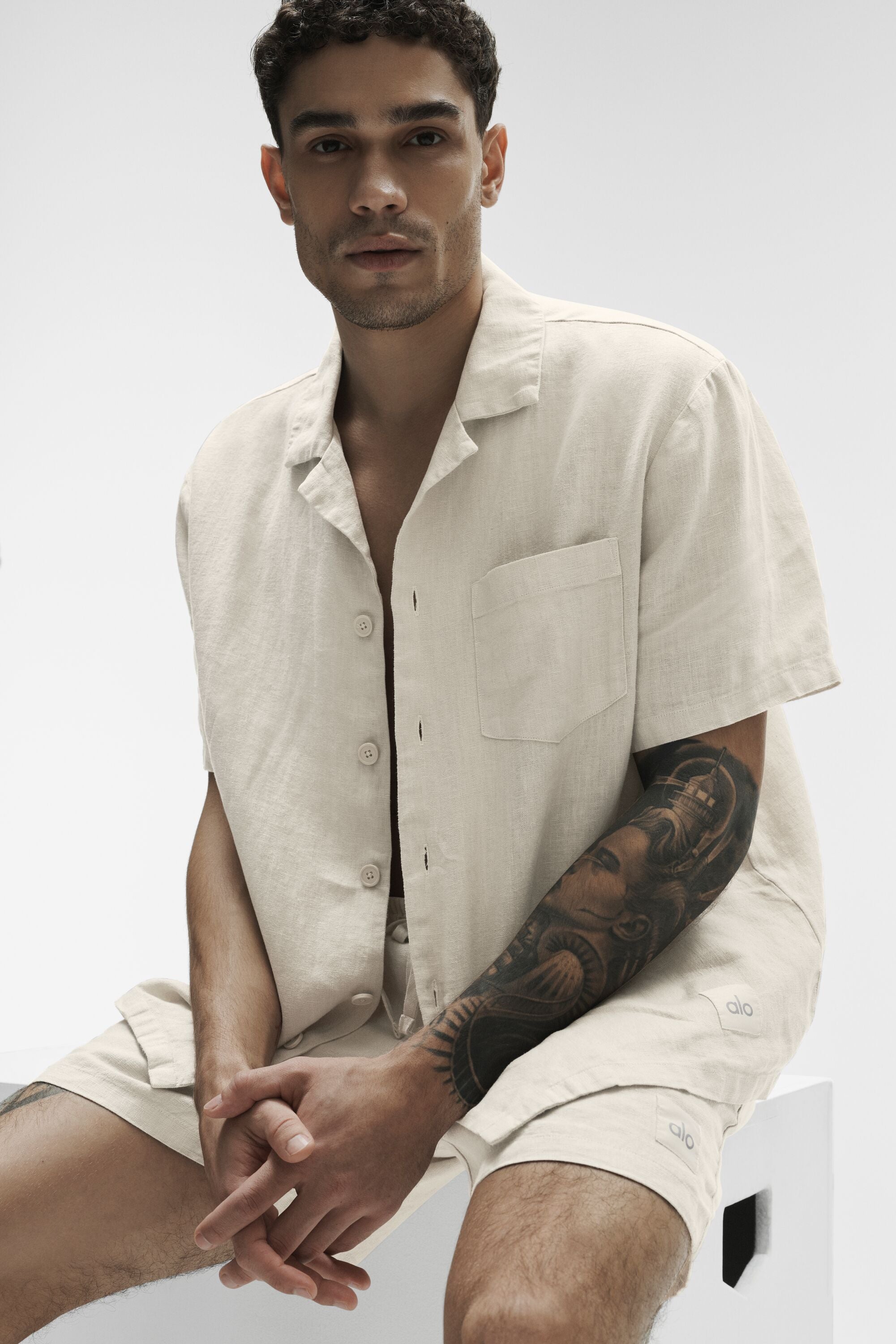 Alo Yoga Linen Days Short Sleeve Button Up - Bone