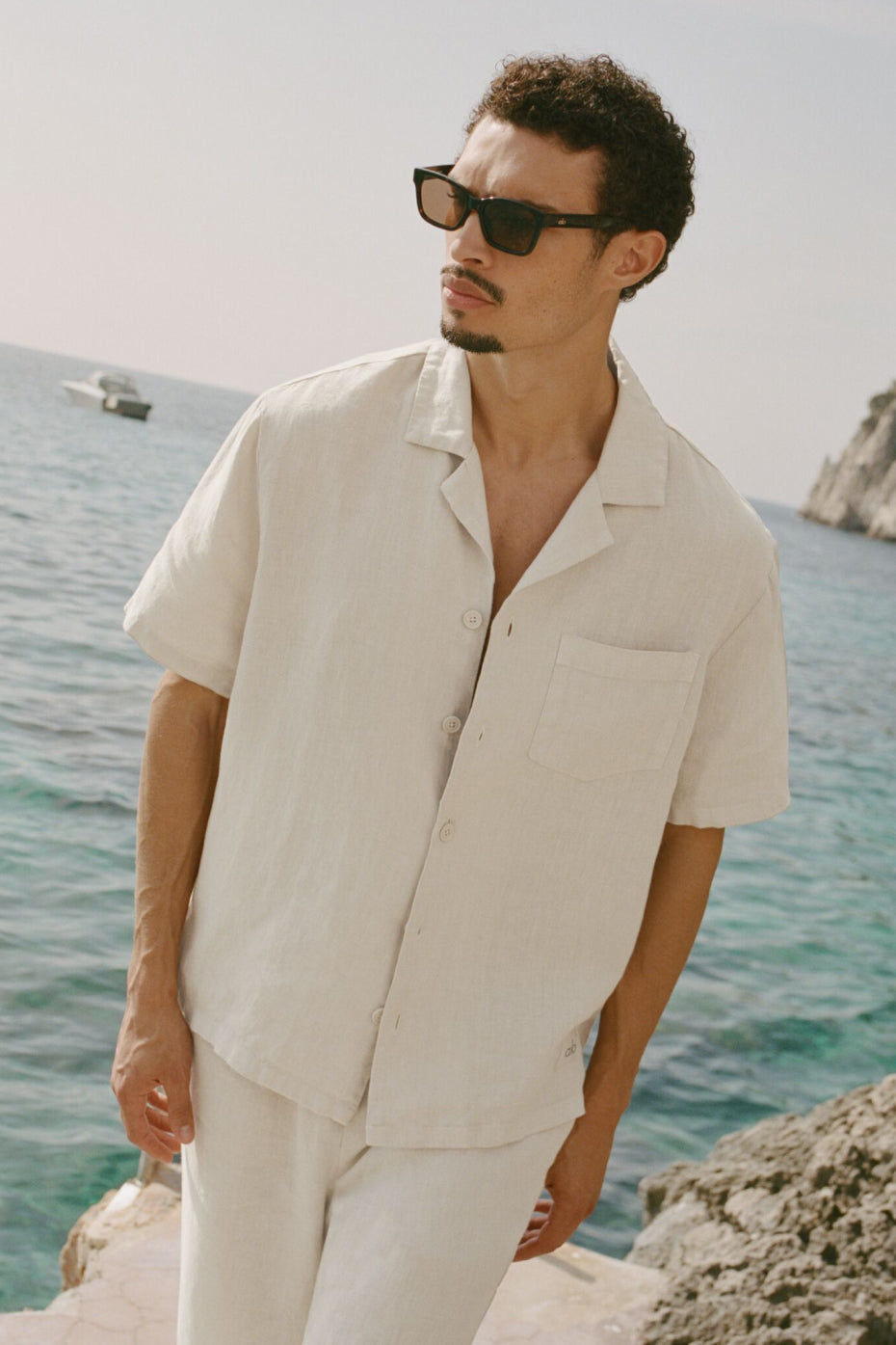 Alo Yoga Linen Days Short Sleeve Button Up - Bone