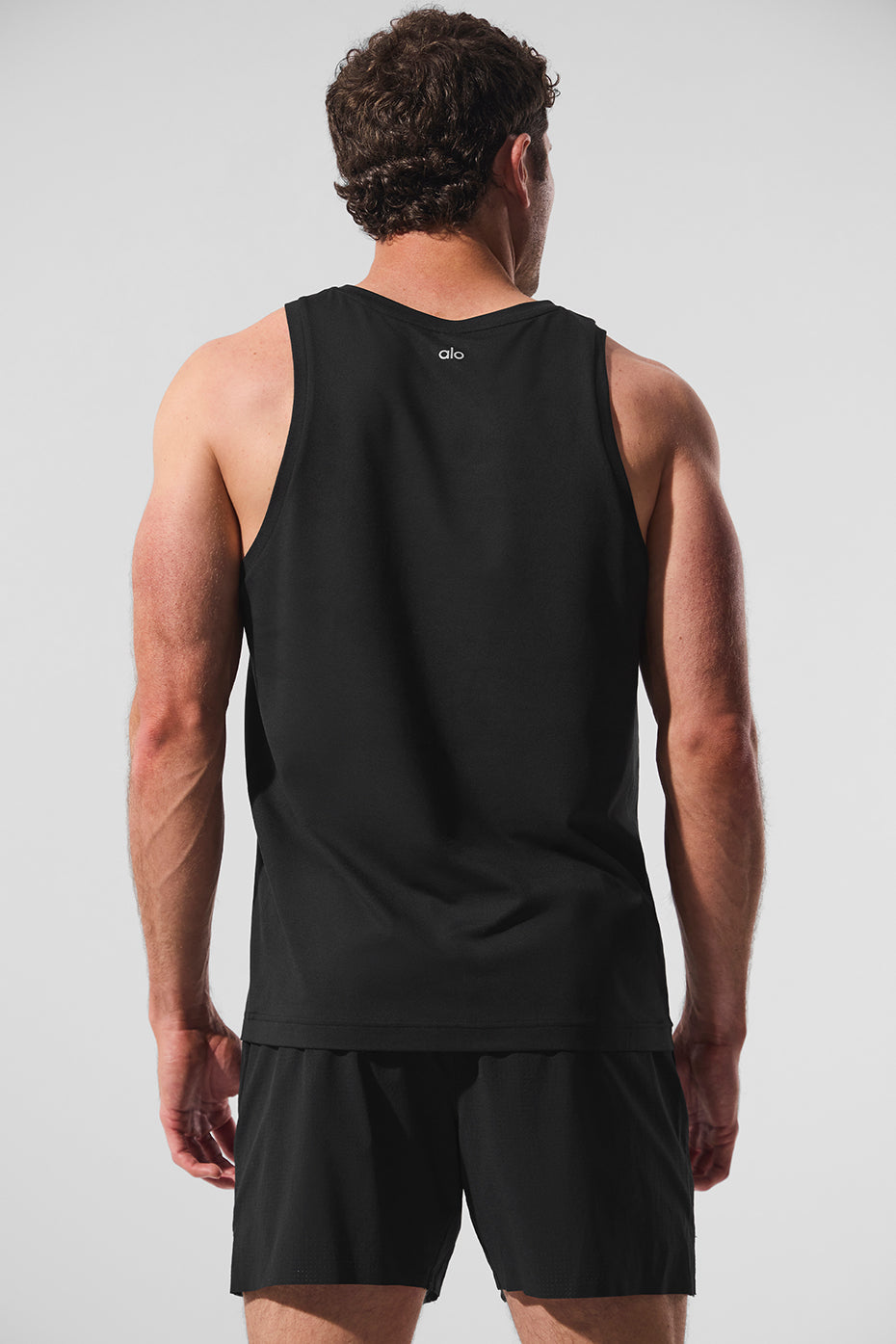 Alo Yoga Conquer Tank - Black