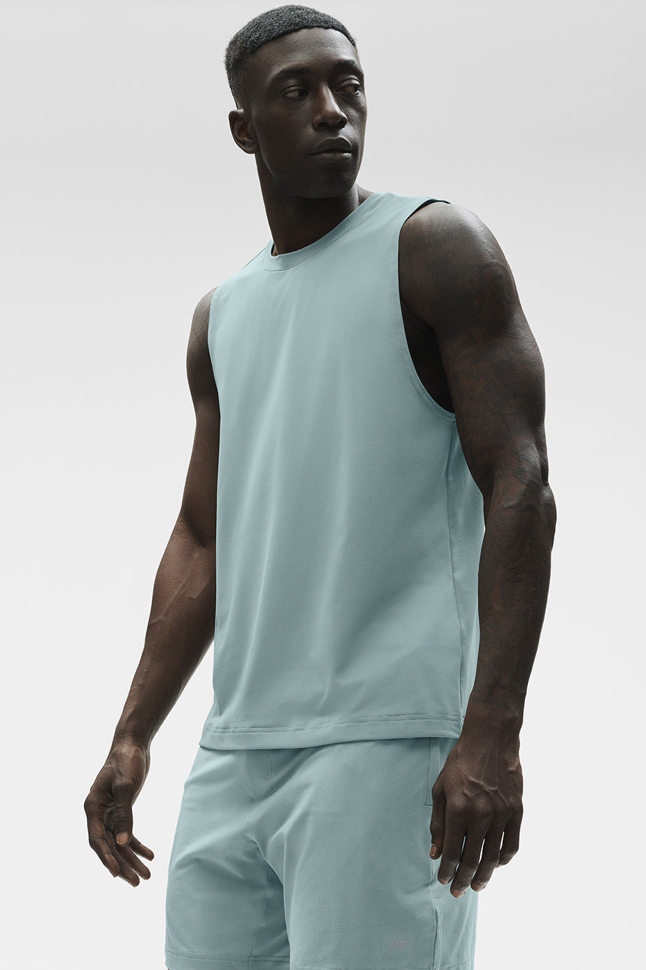Alo Yoga Conquer Muscle Tank - Desert Sage