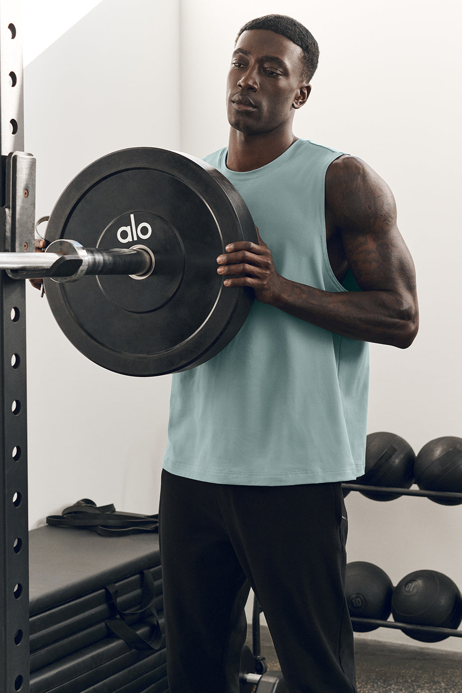 Alo Yoga Conquer Muscle Tank - Desert Sage