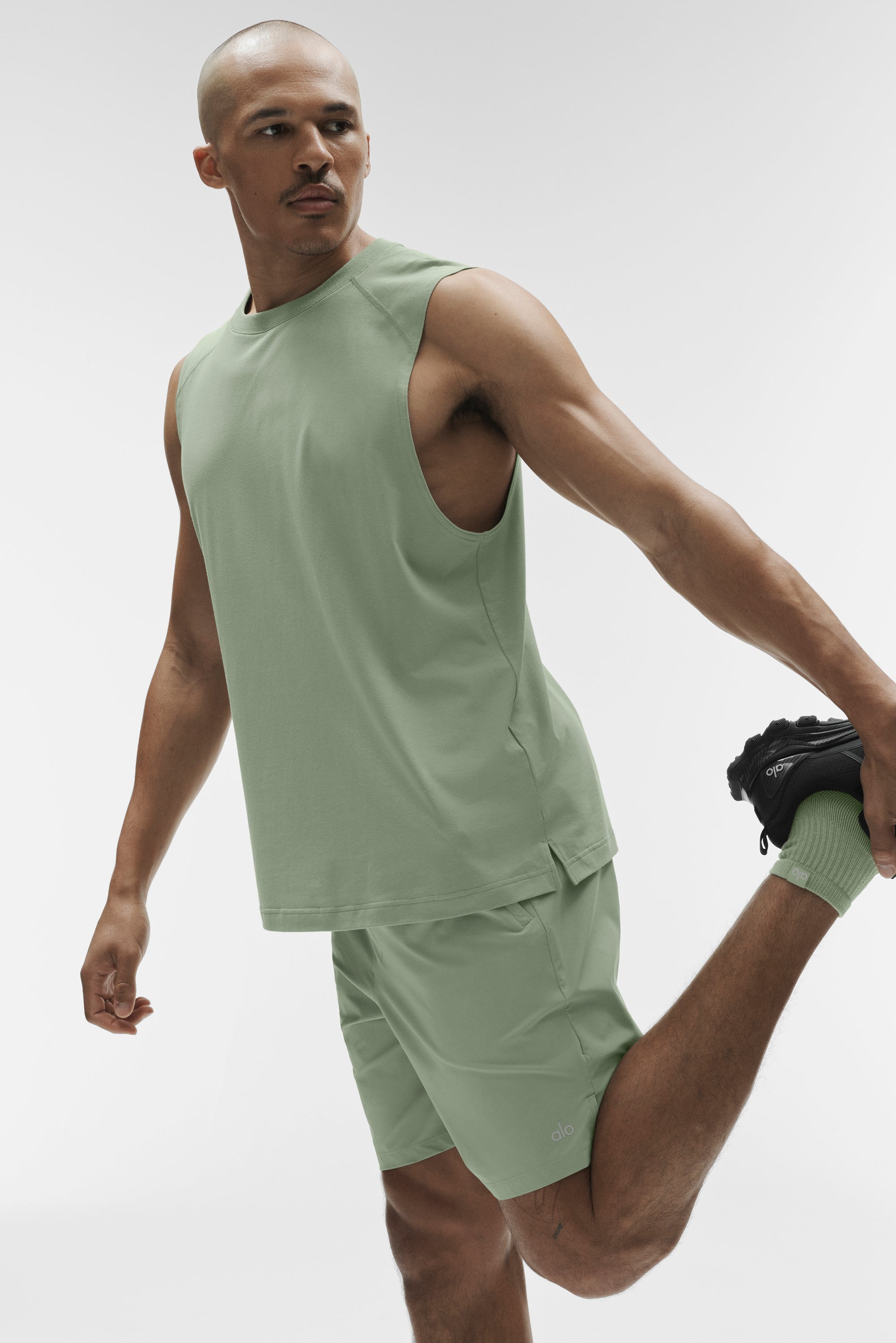 Alo Yoga ALO Vapor Muscle Tank - Dune Grass
