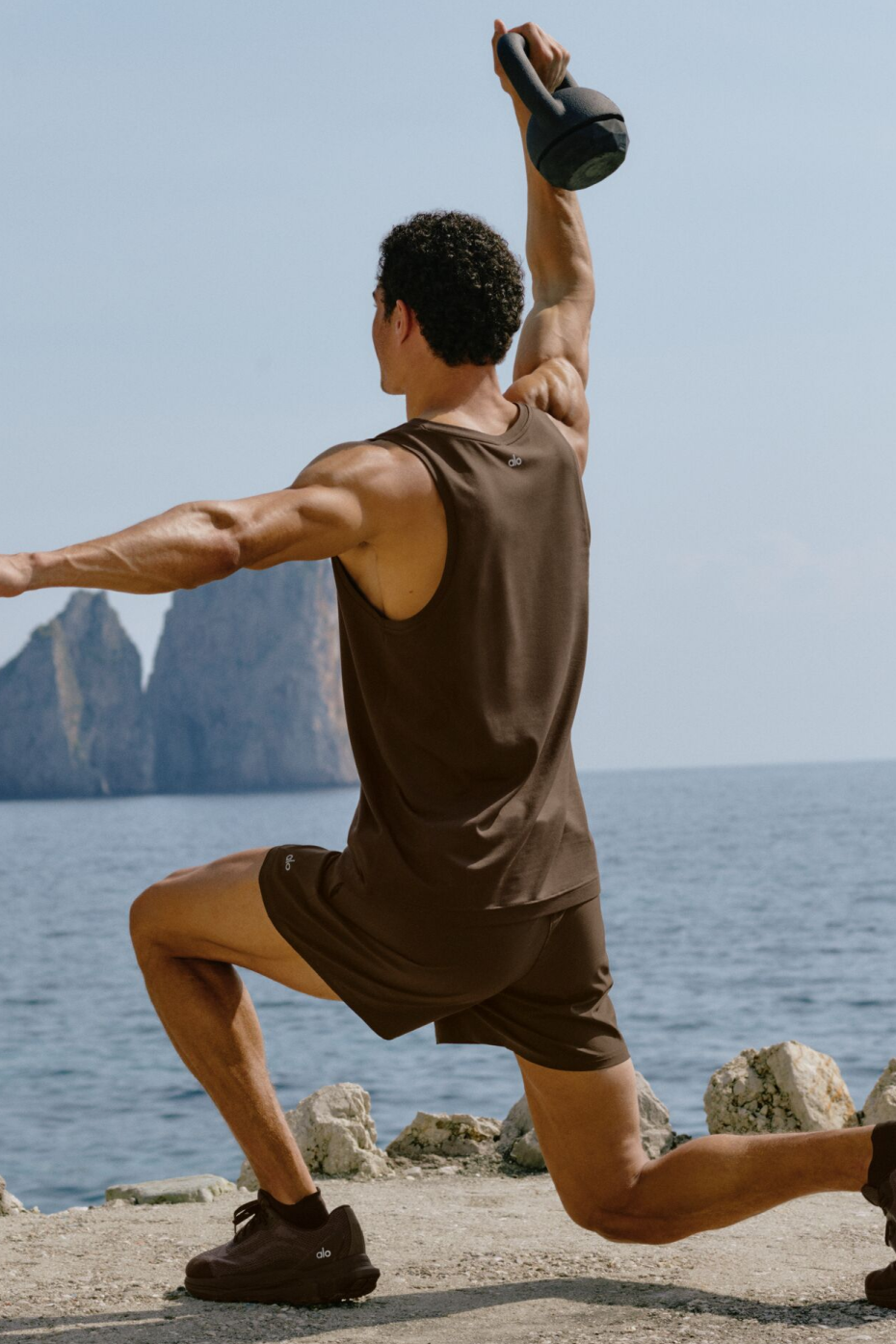 Alo Yoga Conquer Tank - Espresso
