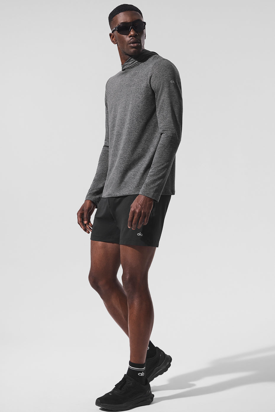 Alo Yoga Conquer Reform Long Sleeve With Hood - Dark Heather Grey