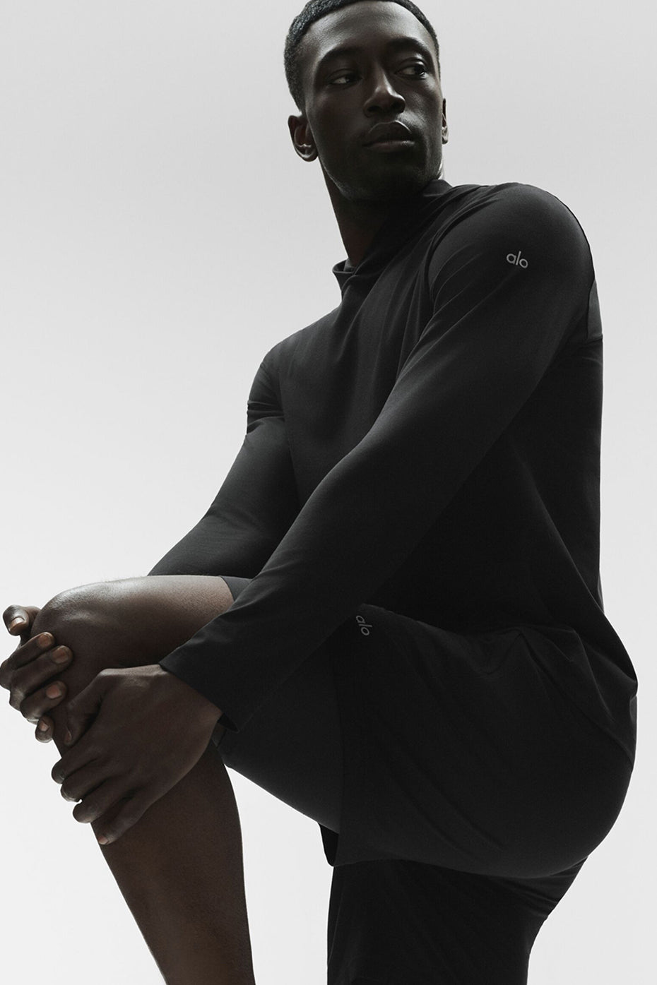 Alo Yoga Conquer Reform Long Sleeve With Hood - Black