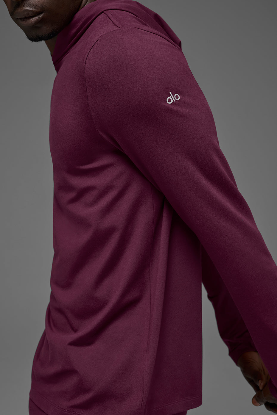 Alo Yoga Conquer Reform Long Sleeve With Hood - Burgundy