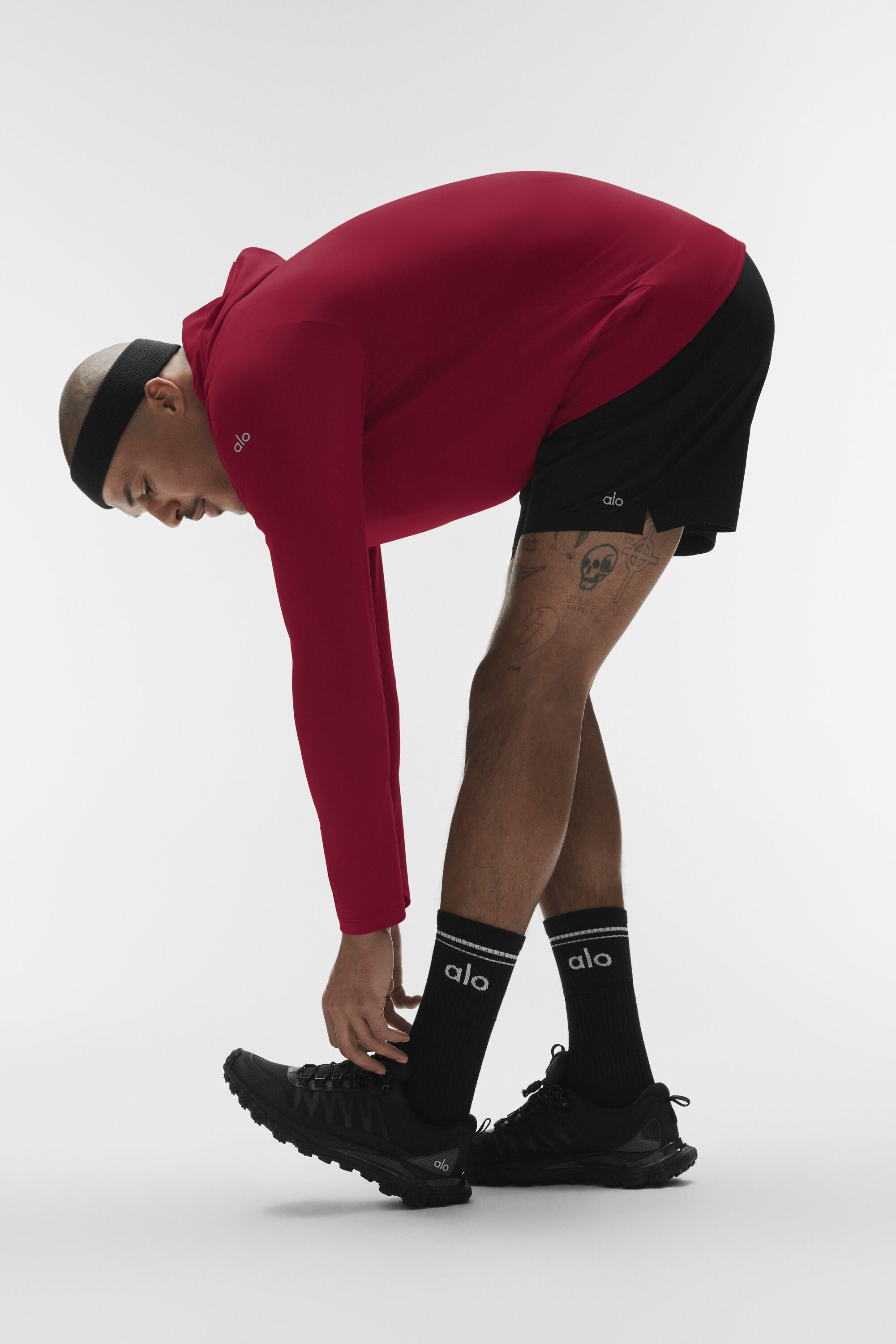 Alo Yoga Conquer Reform Long Sleeve With Hood - Garnet