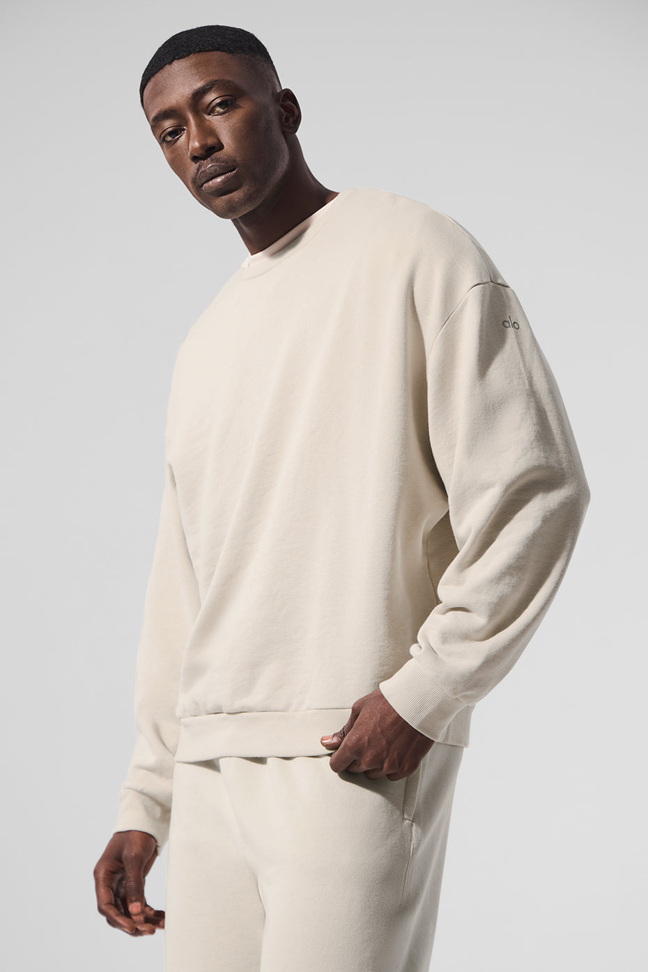 Alo Yoga Chill Crew Neck Pullover - Bone