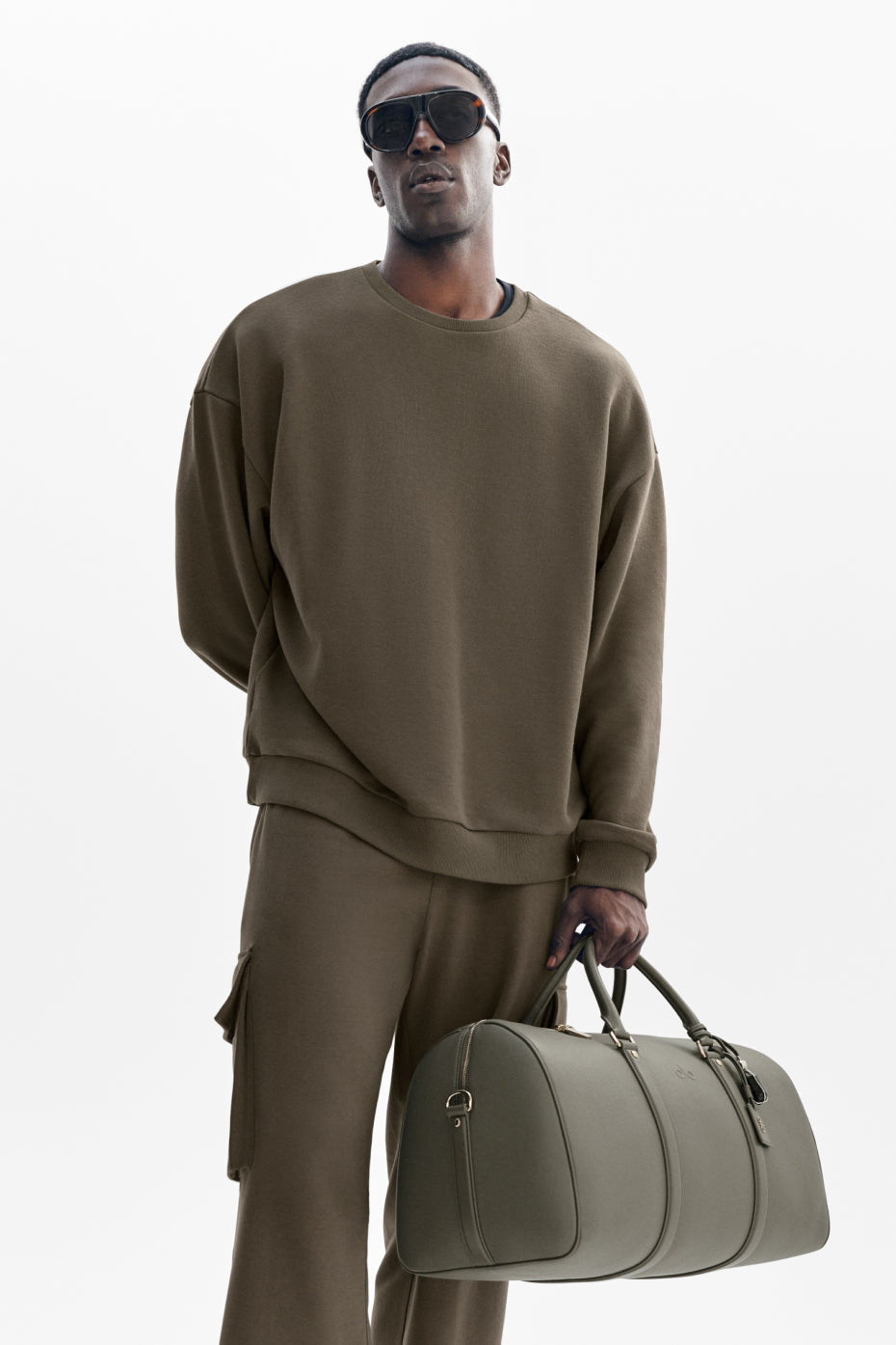 Alo Yoga Chill Crew Neck Pullover - Olive Tree