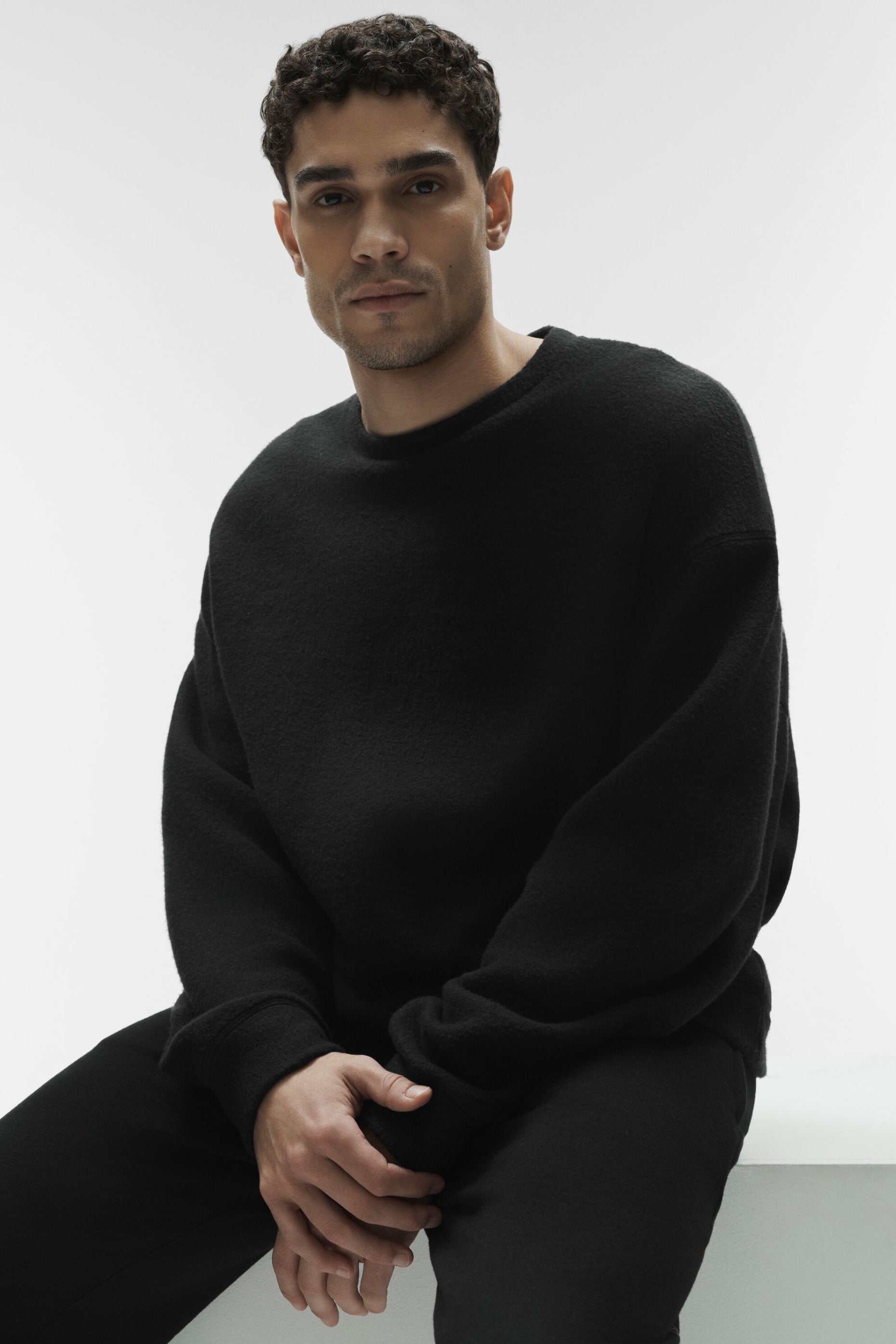 Alo Yoga Triumph Restore Crew Neck Sweatshirt - Black