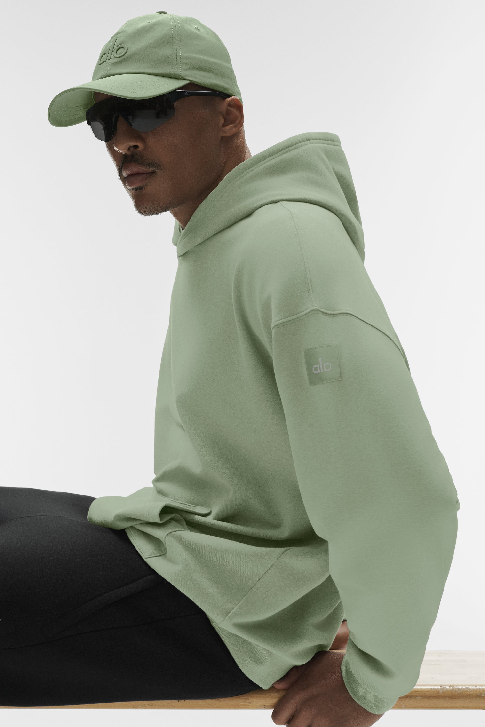 Alo Yoga Double Take Hoodie - Dune Grass