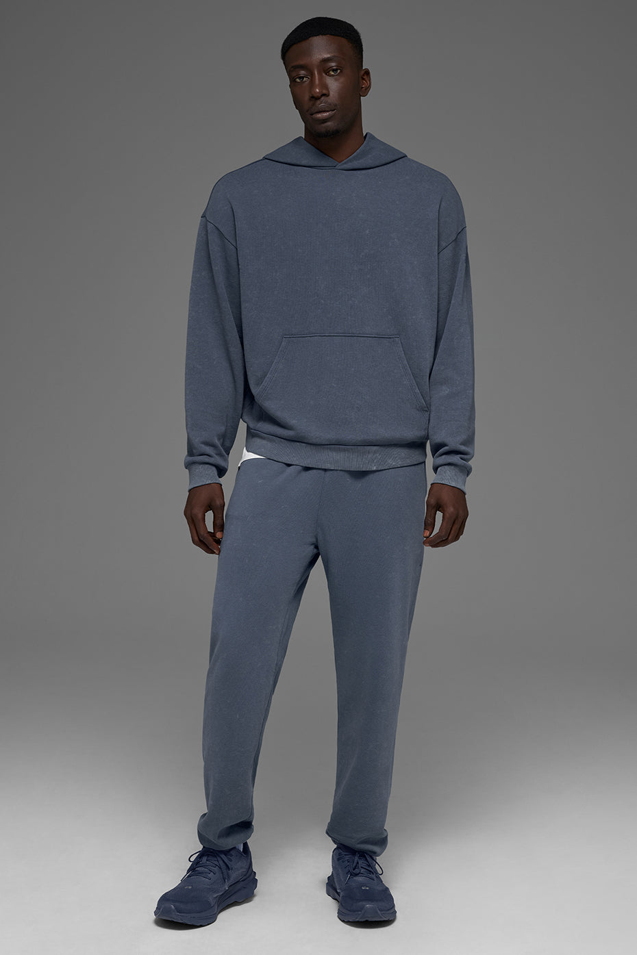Alo Yoga Chill Vintage Wash Hoodie - Bluestone Wash