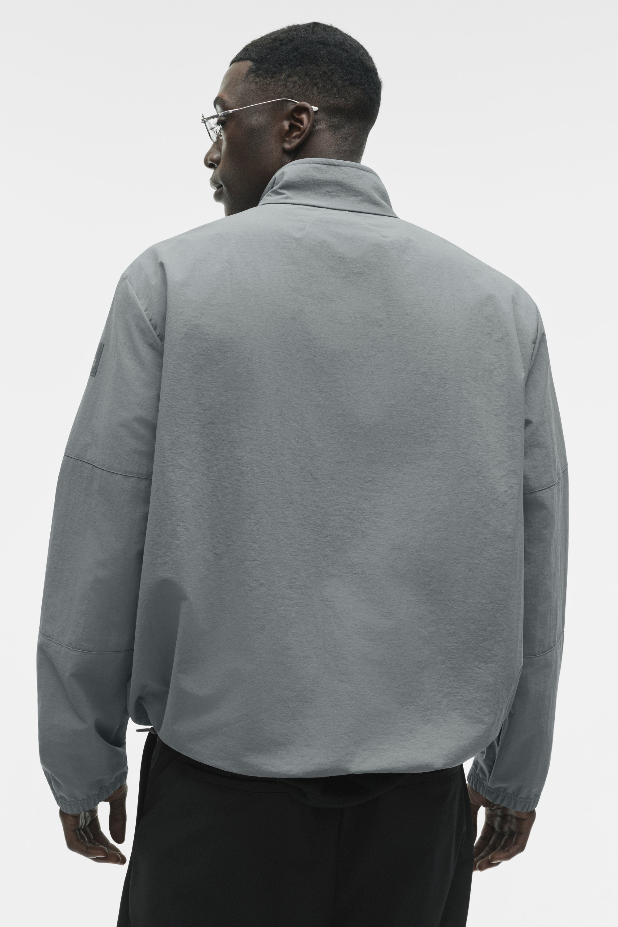 Alo Yoga Light Weight Takeaway Track Pullover - Monument