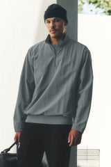 Alo Yoga Light Weight Takeaway Track Pullover - Monument