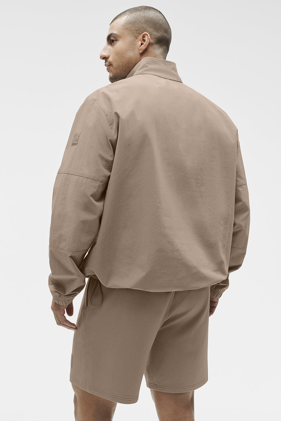 Alo Yoga Light Weight Takeaway Track Pullover - Gravel