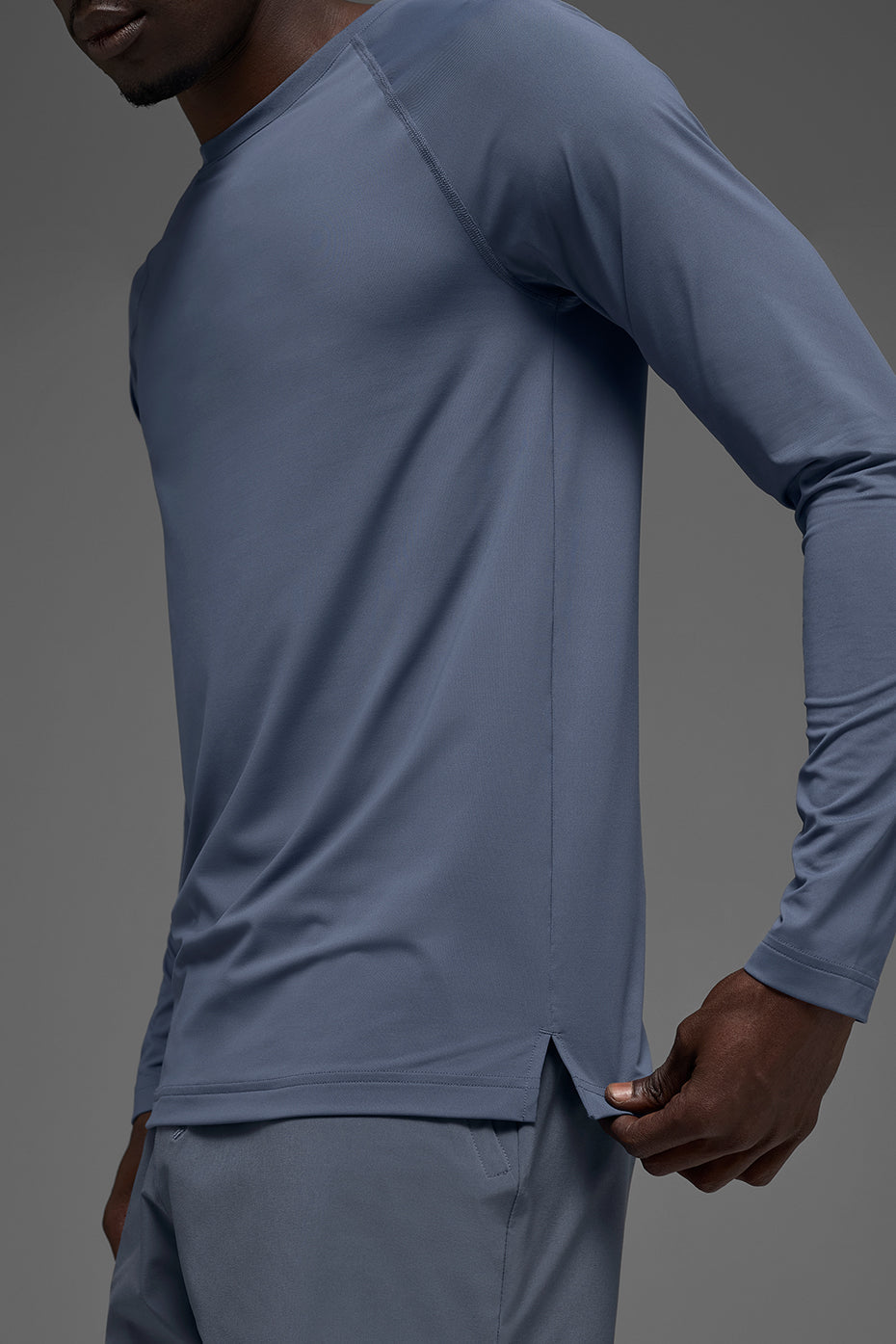 Alo Yoga Idol Crewneck Long Sleeve - Bluestone
