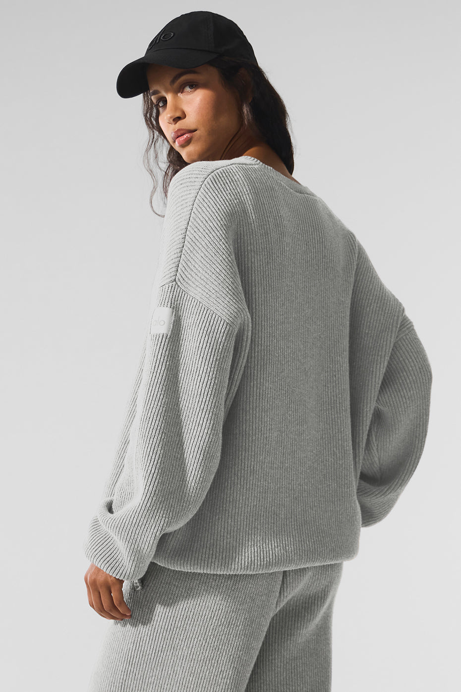 Alo Yoga Domain Rib Knit Crew Sweater - Athletic Heather Grey