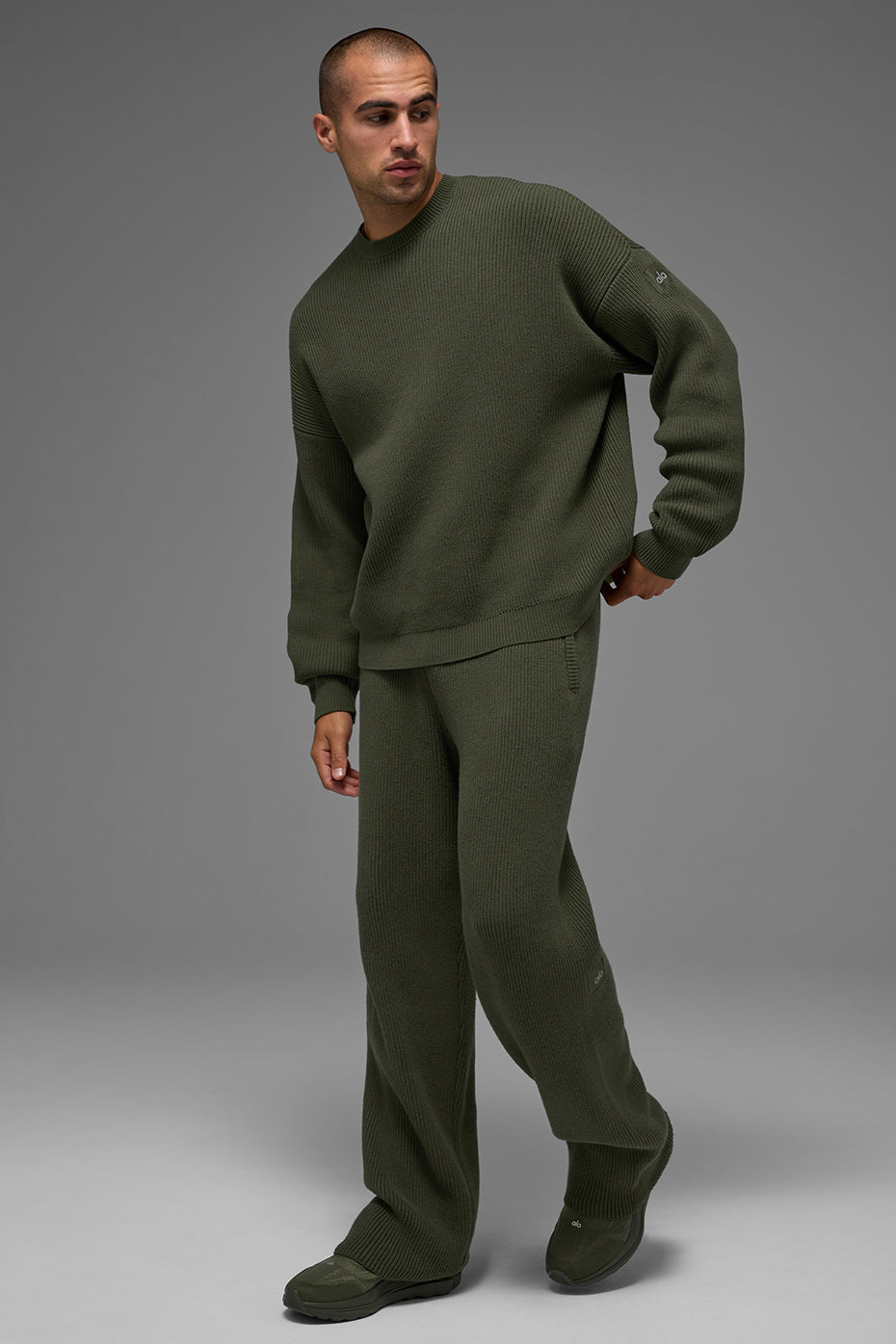 Alo Yoga Domain Rib Knit Crew Sweater - Green Olive