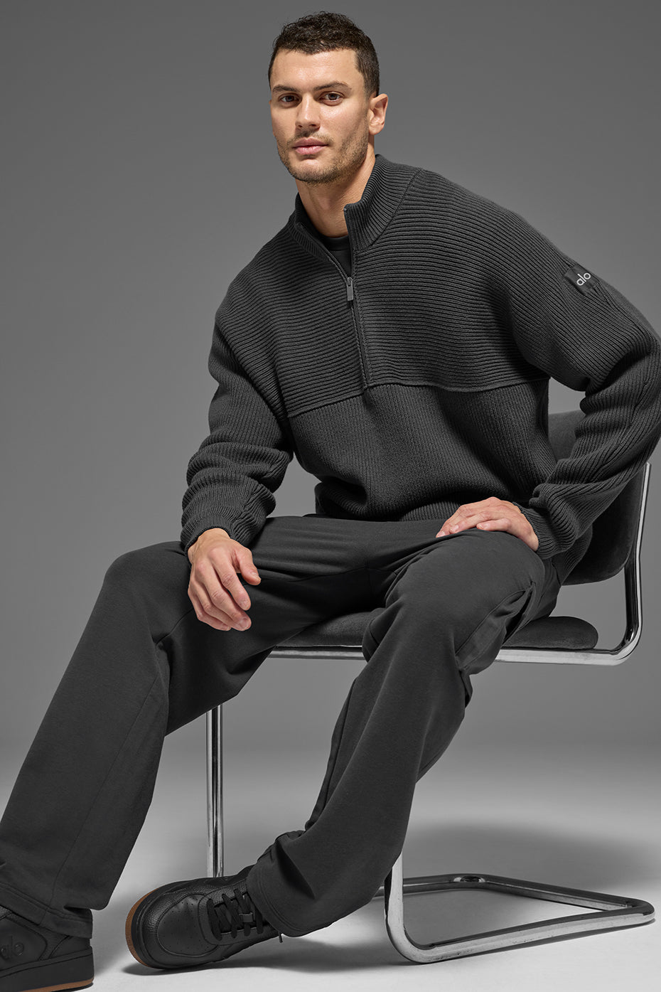 Alo Yoga Domain Shift Rib Knit 1/4 Zip Sweater - Anthracite