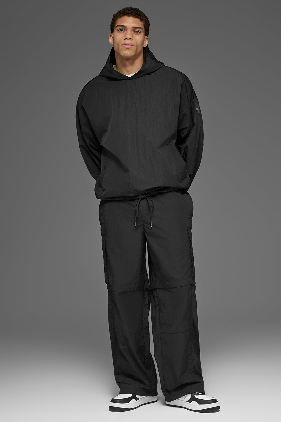 Alo Yoga Axis Hooded Pullover - Black