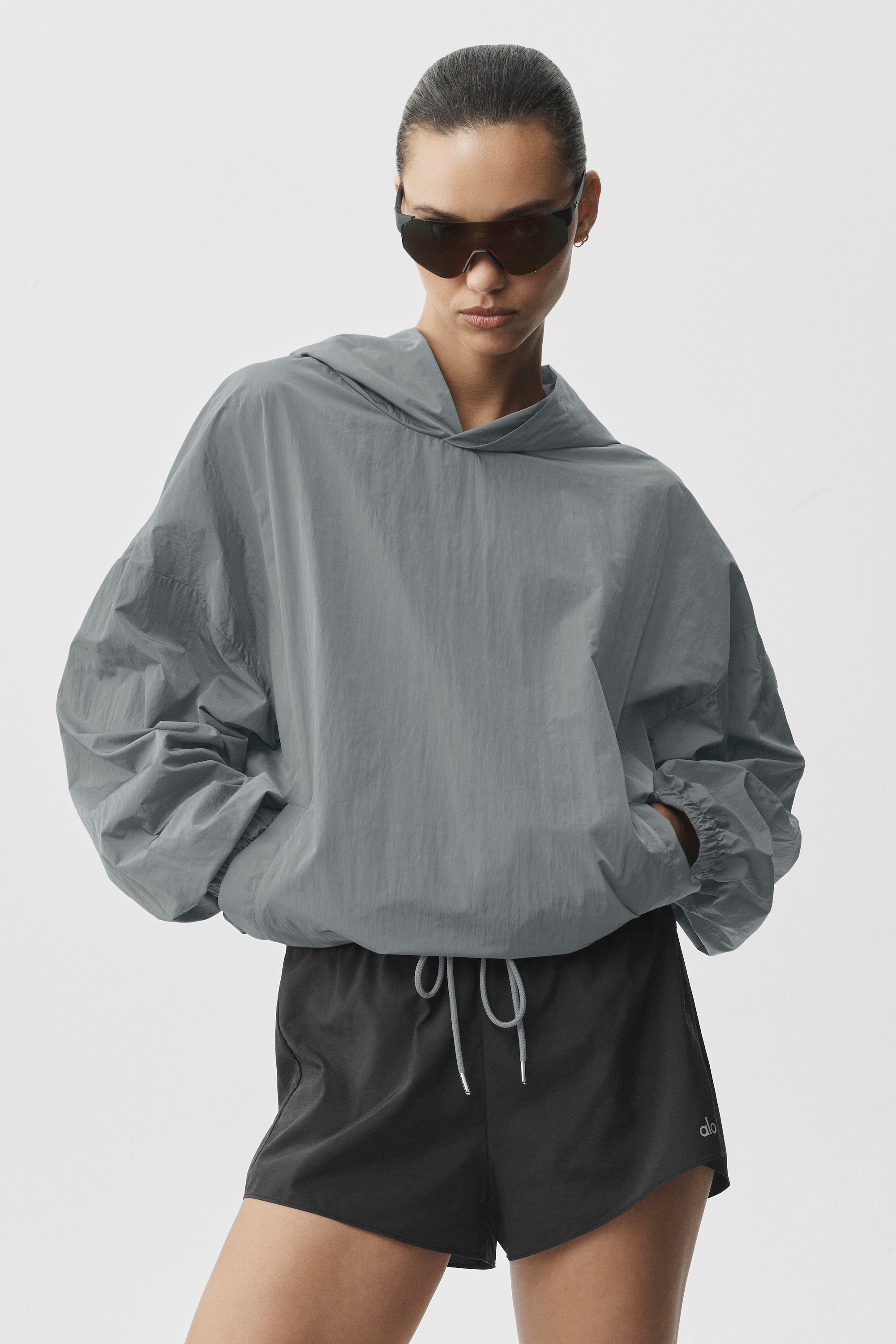 Alo Yoga Axis Hooded Pullover - Monument
