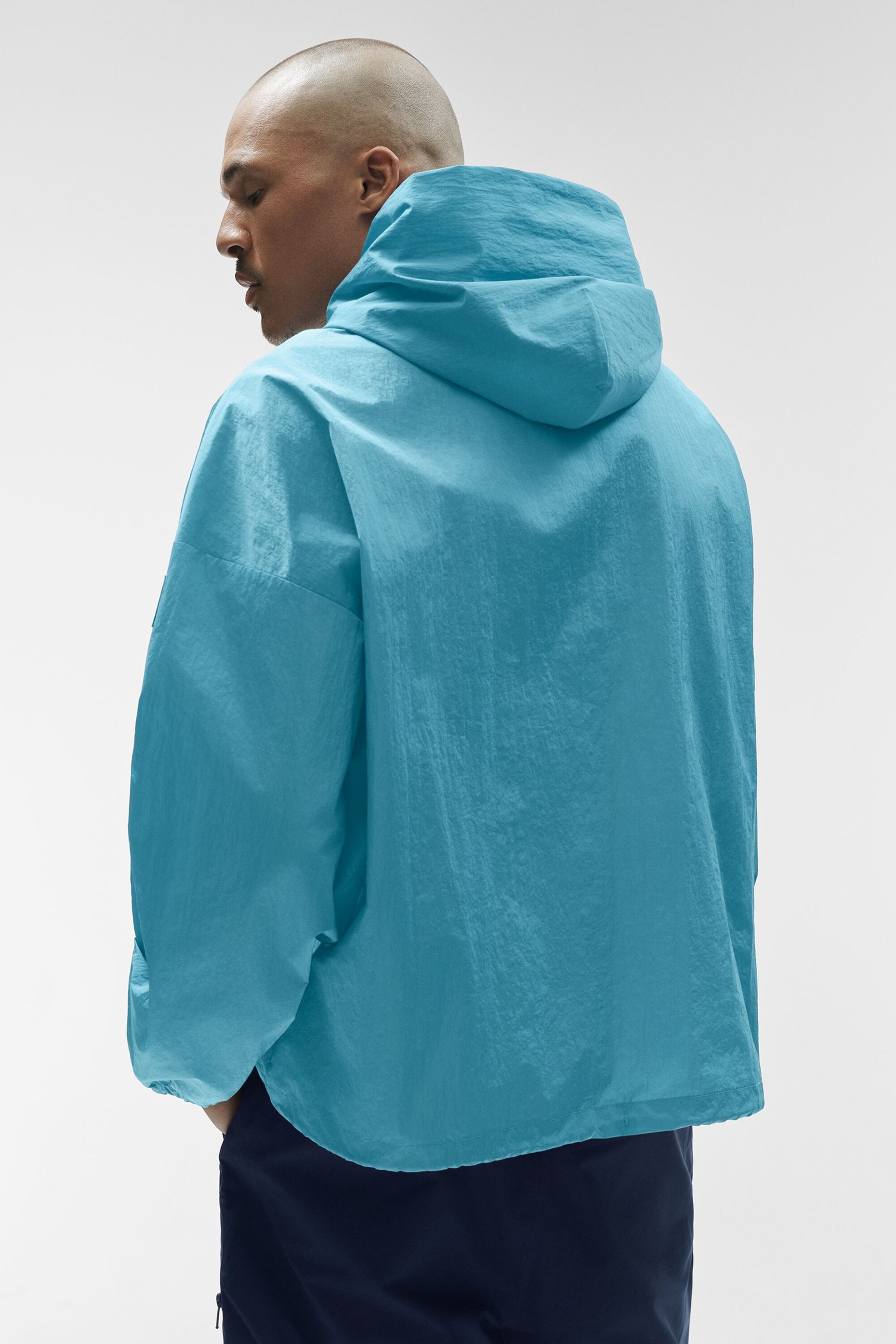 Alo Yoga Axis Hooded Pullover - Blue Breeze