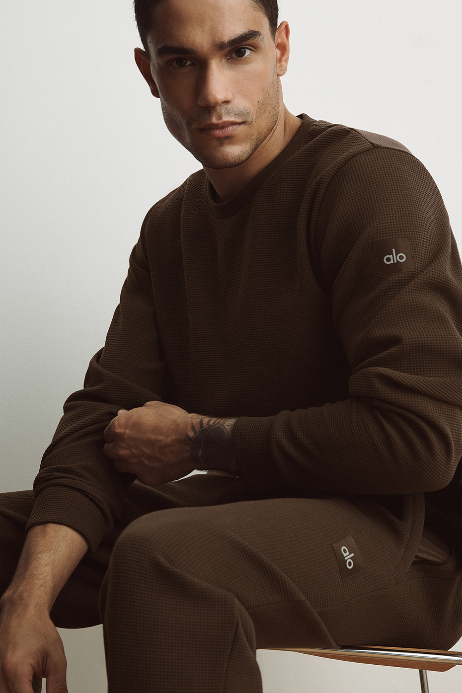 Alo Yoga Waffle Lounge Long Sleeve Crew - Espresso