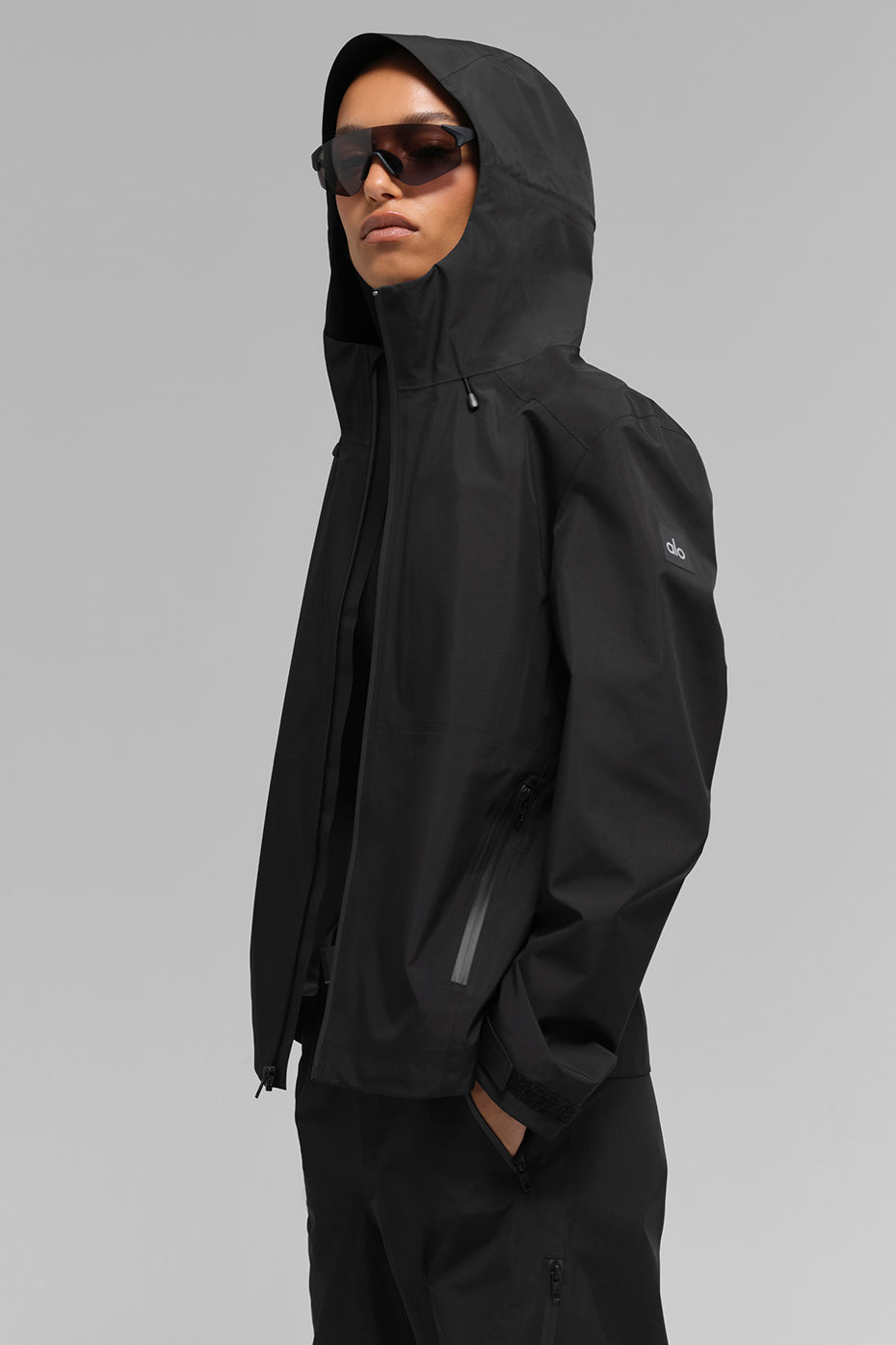 Alo Yoga Alpha Shell Jacket - Black