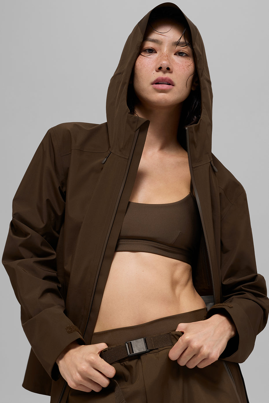Alo Yoga Alpha Shell Jacket - Espresso