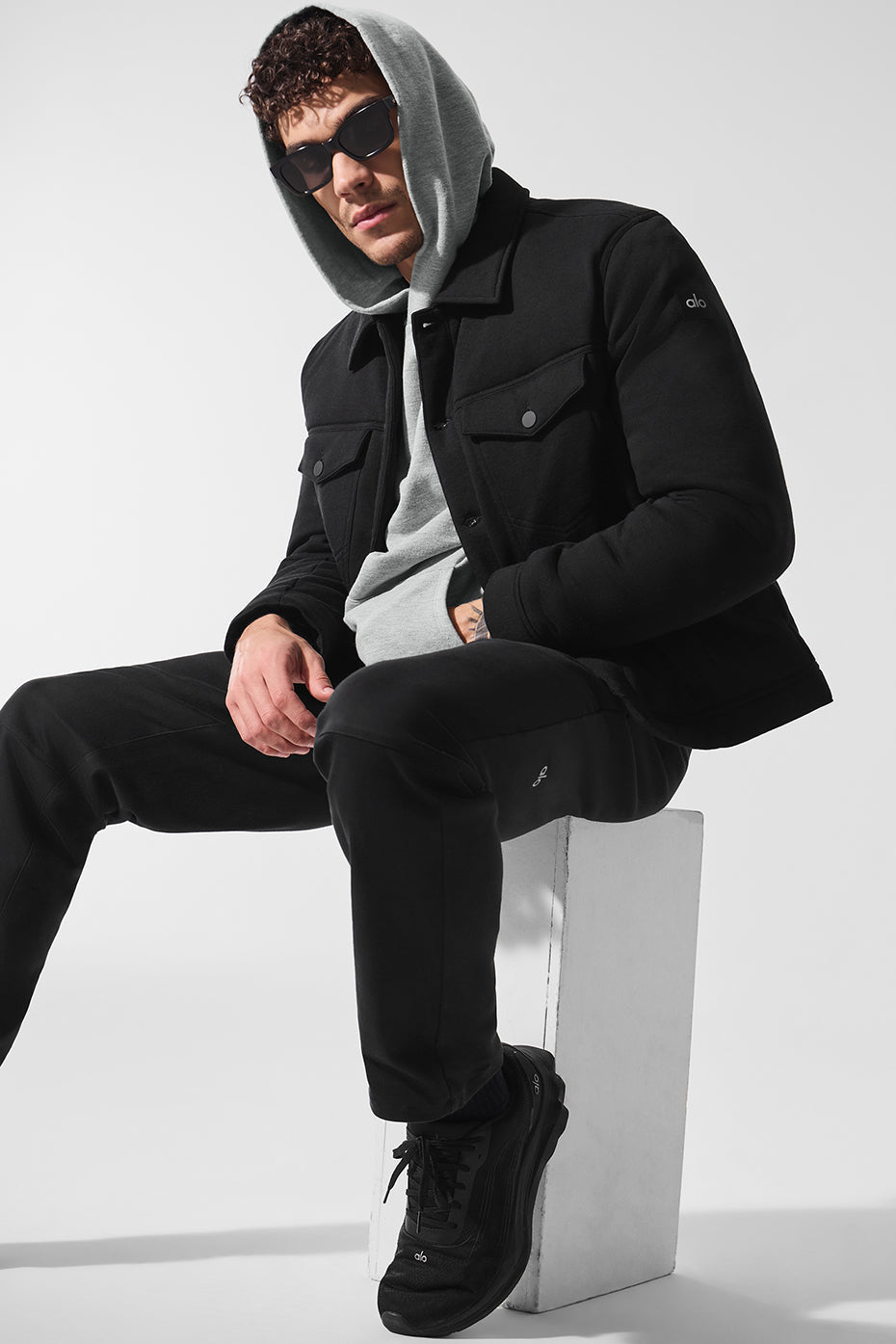 Alo Yoga Ease Trucker Jacket - Black