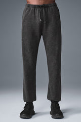 Alo Yoga Chill Vintage Wash Sweatpant - Black Wash