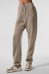 Alo Yoga Chill Vintage Wash Sweatpant - Gravel Wash
